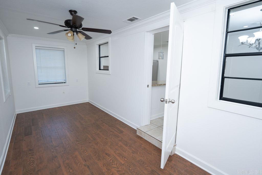 SPRINGHILL MANOR WEST - Residential