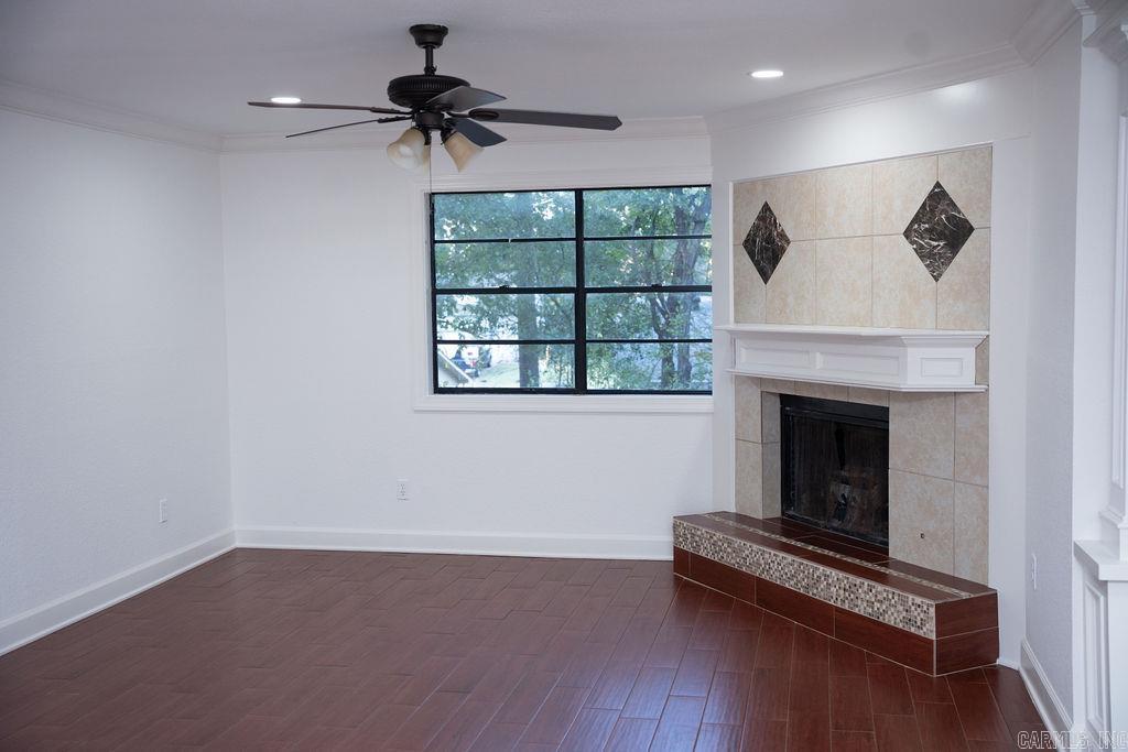 SPRINGHILL MANOR WEST - Residential