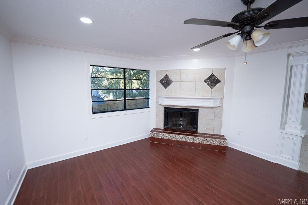 SPRINGHILL MANOR WEST - Residential