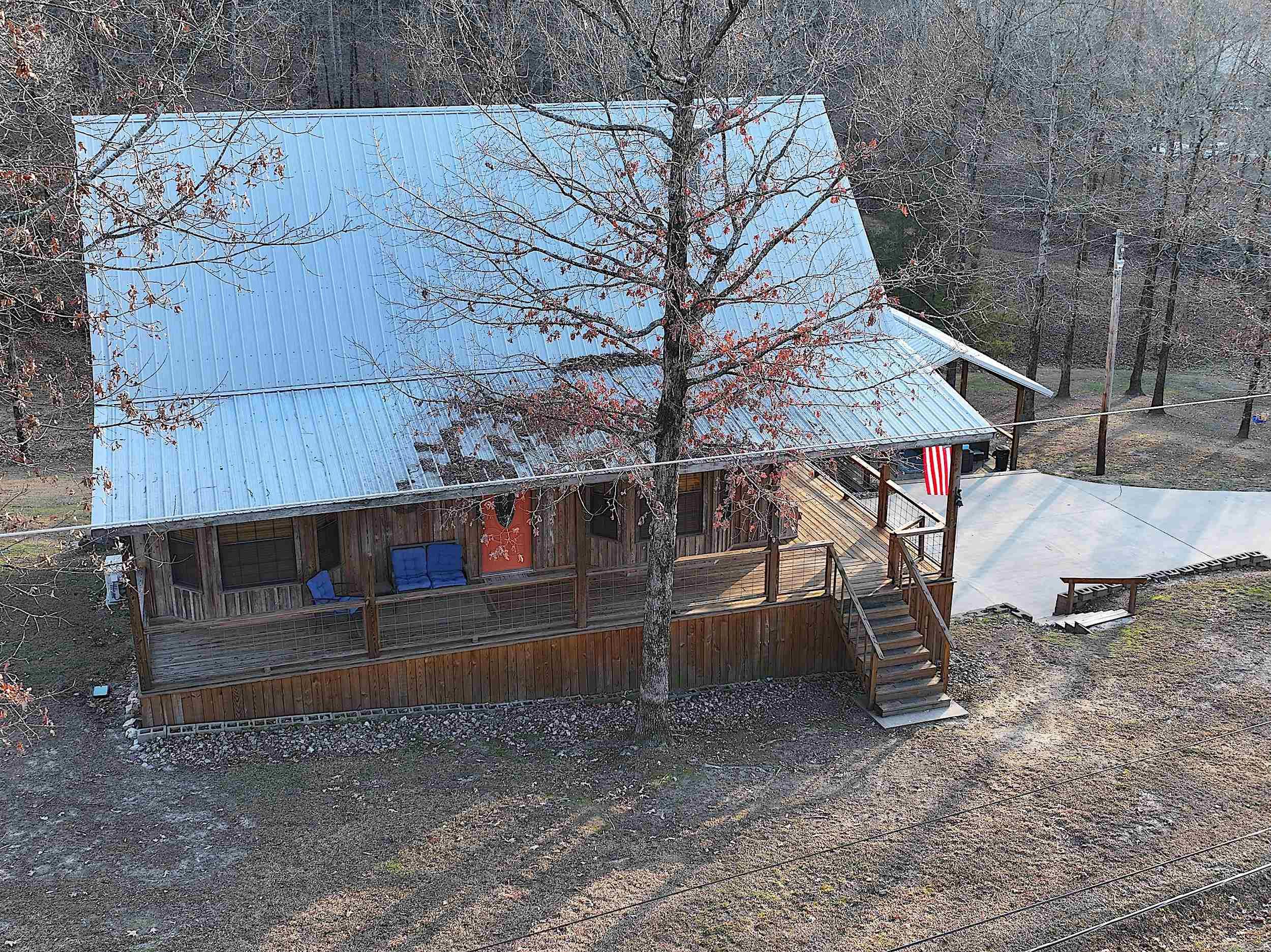 RIVERCHASE - Residential