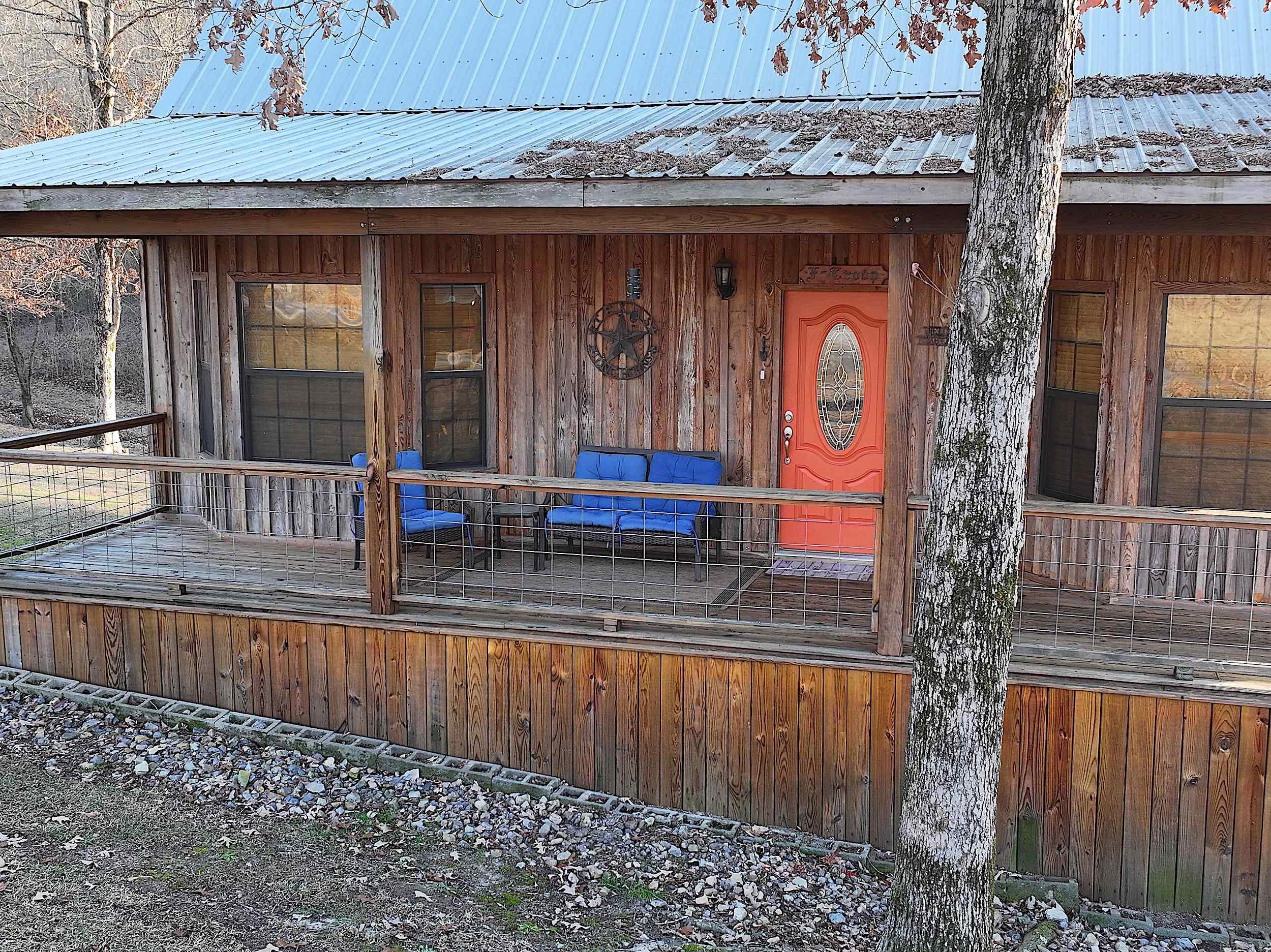 RIVERCHASE - Residential