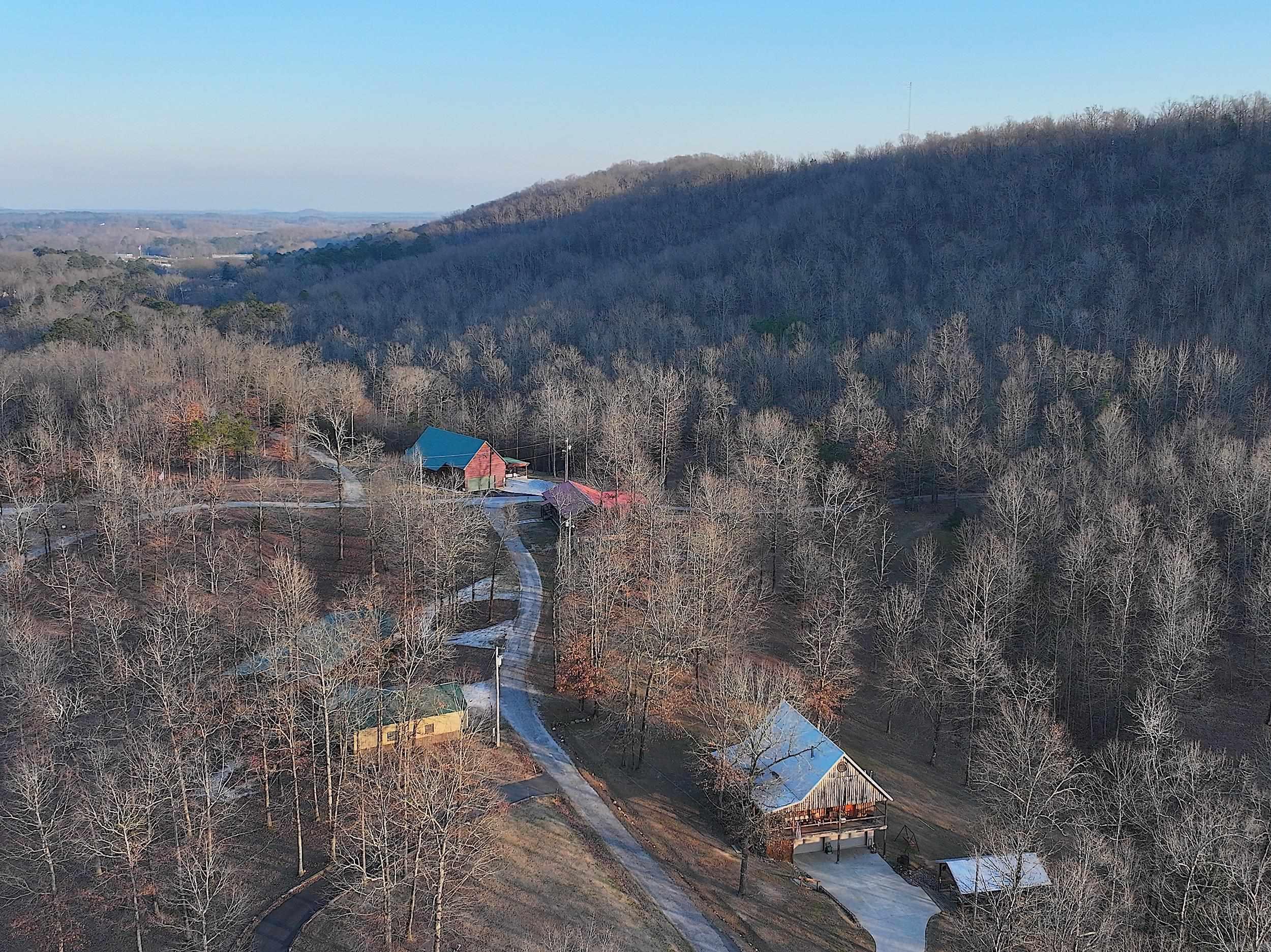 RIVERCHASE - Residential