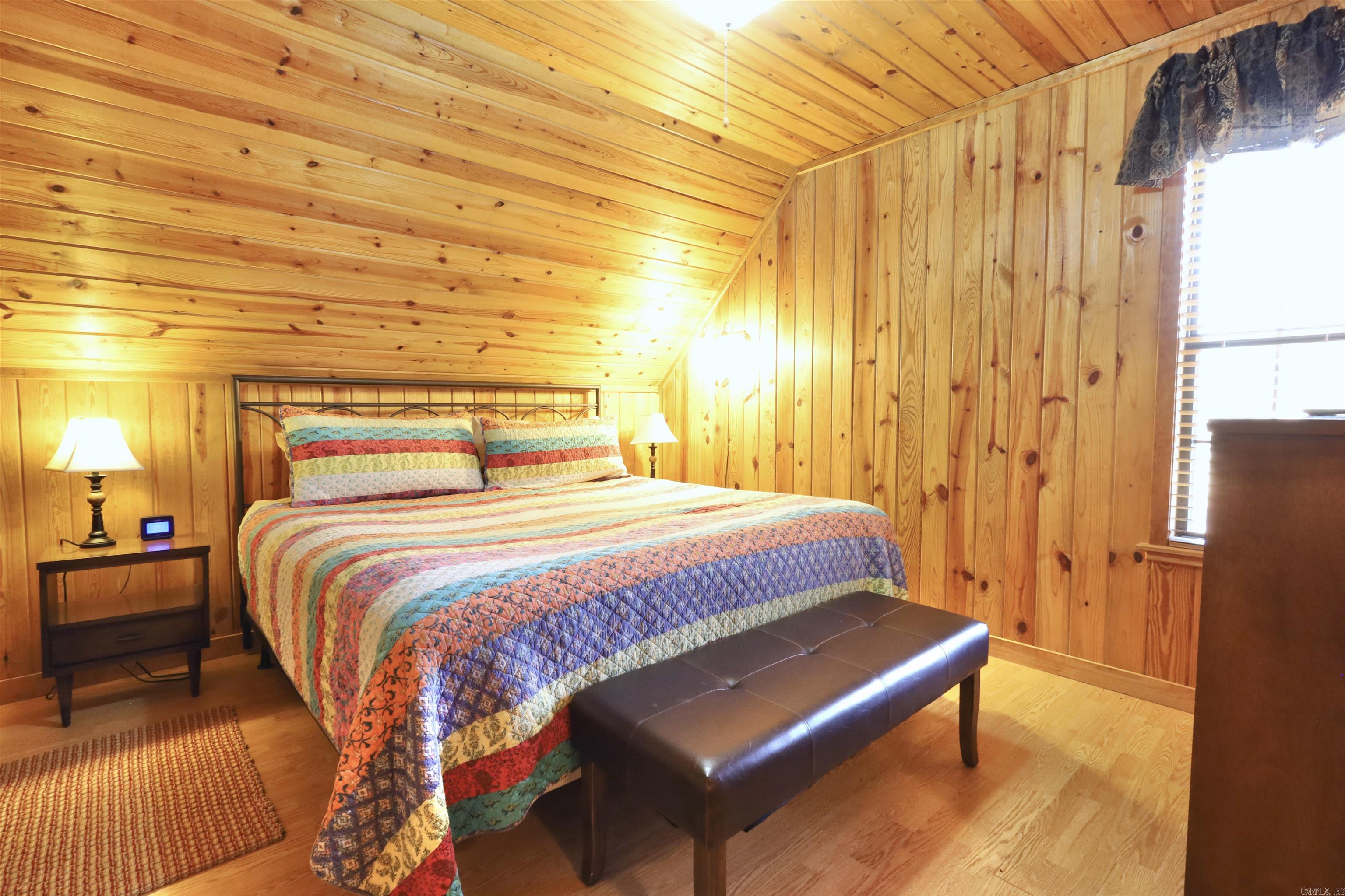 RIVERCHASE - Residential