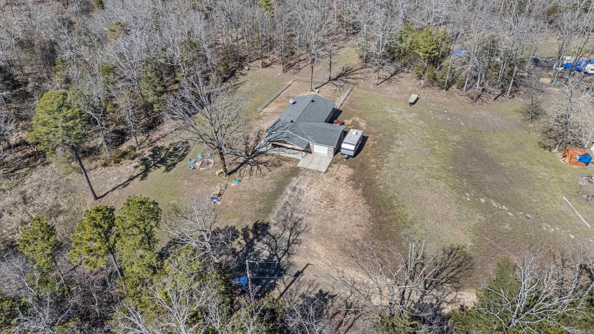 LONDON ACRES - Residential