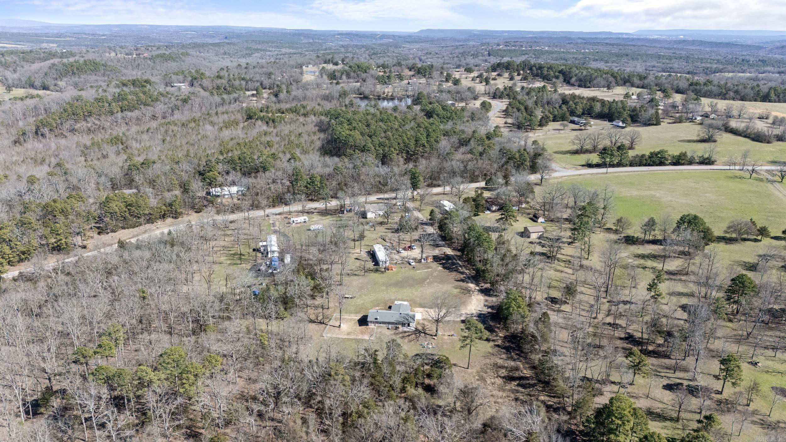 LONDON ACRES - Residential