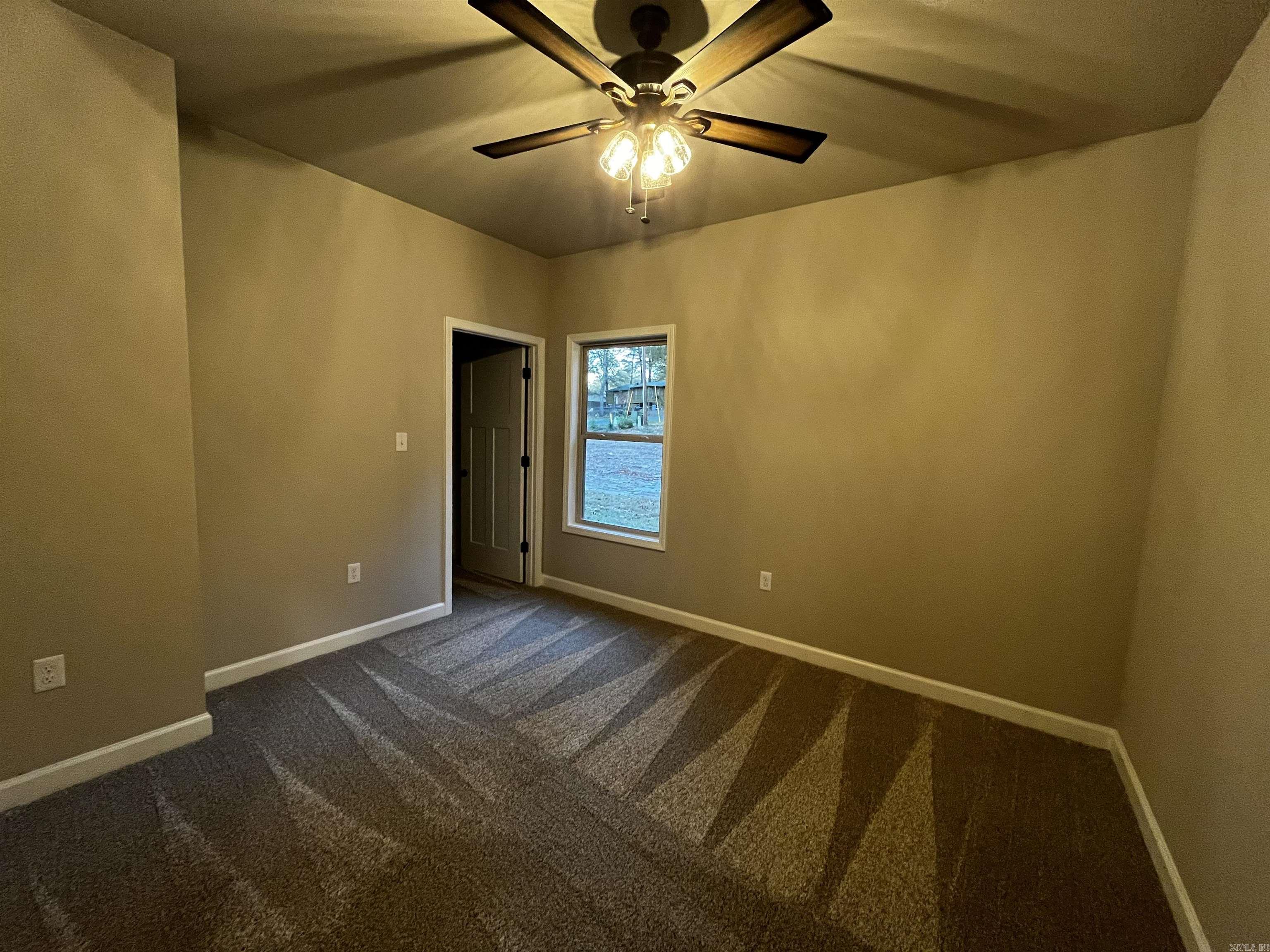 Oak Creek Village - Residential