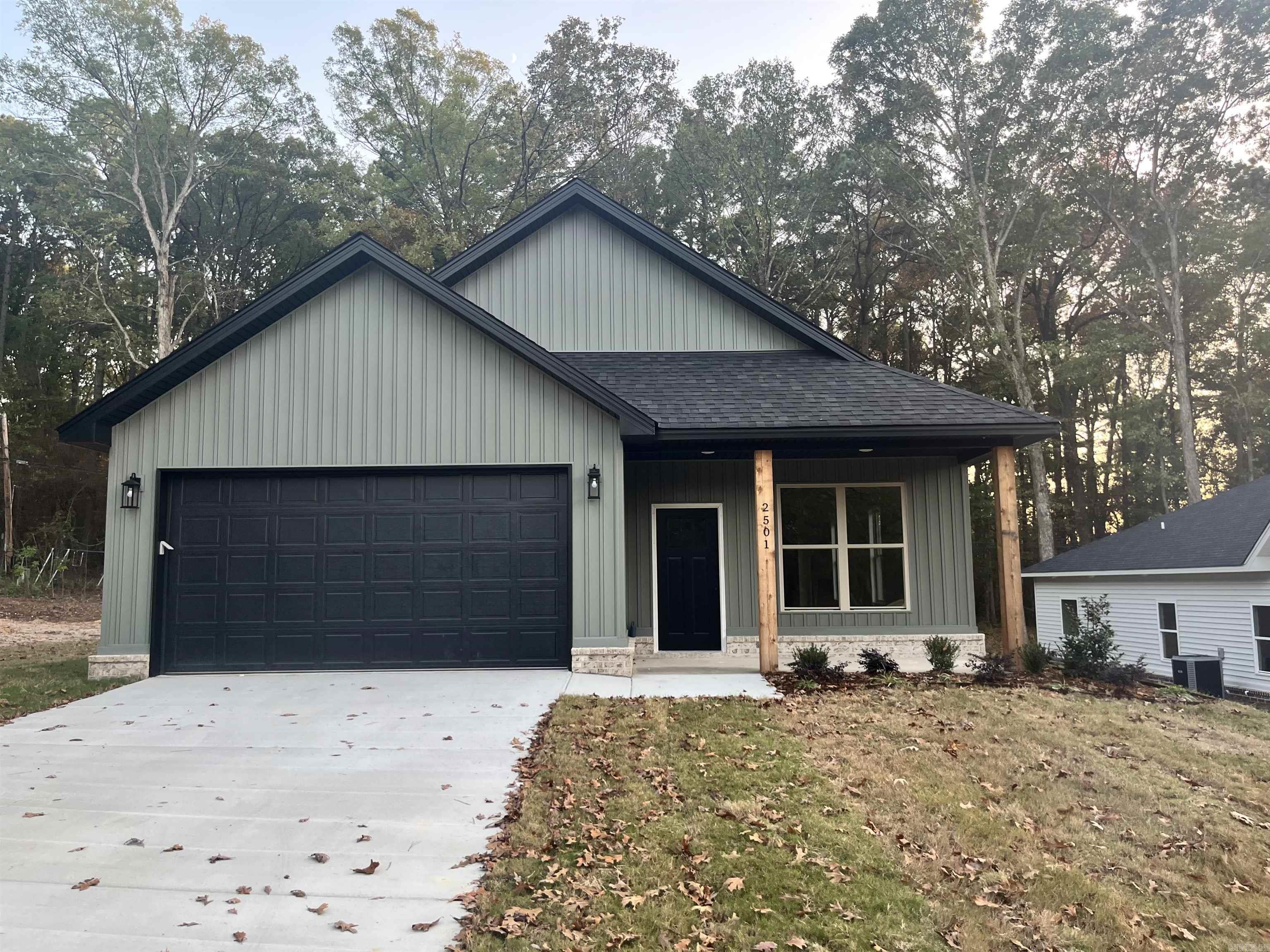 Oak Creek Village - Residential