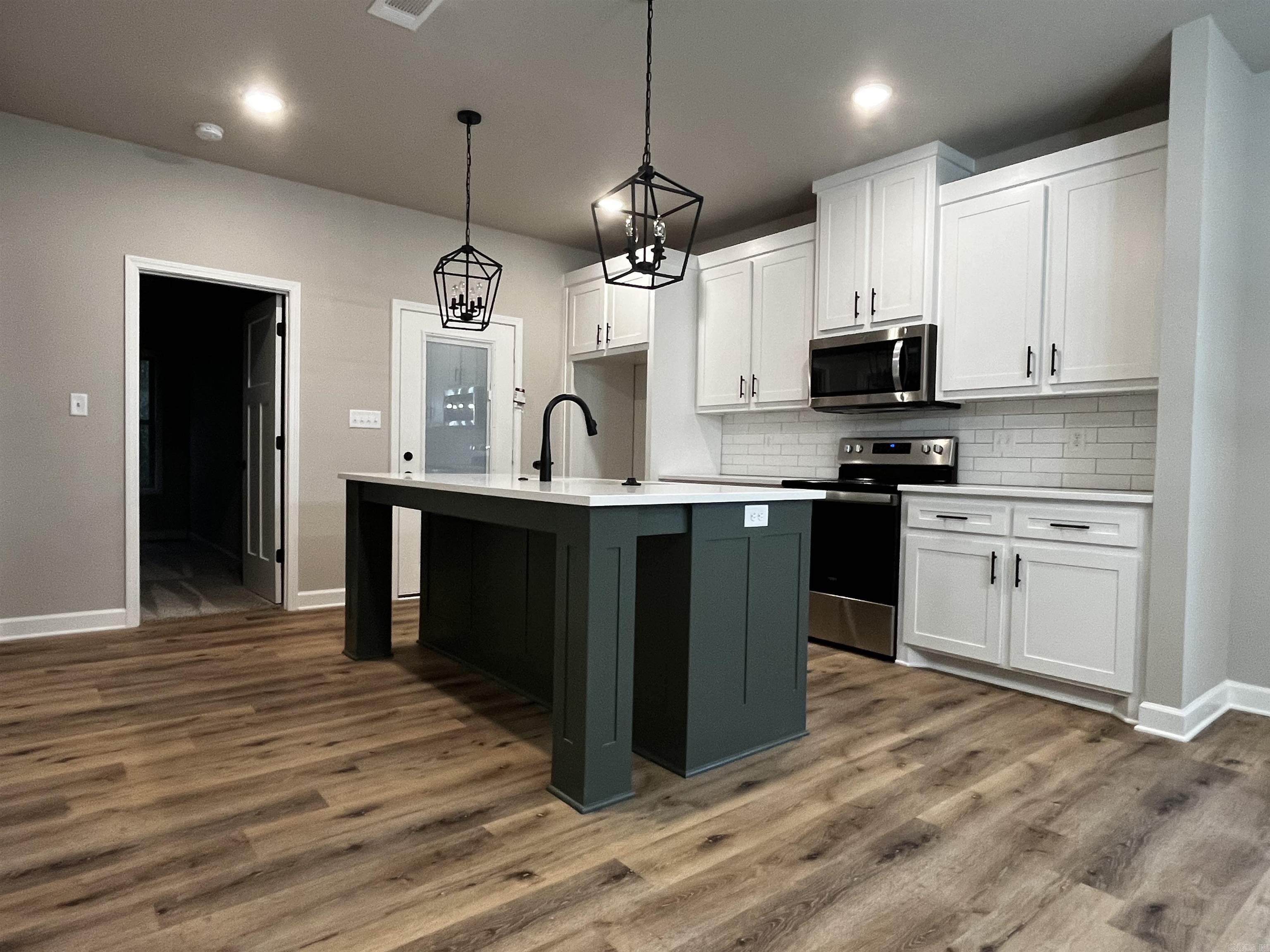 Oak Creek Village - Residential