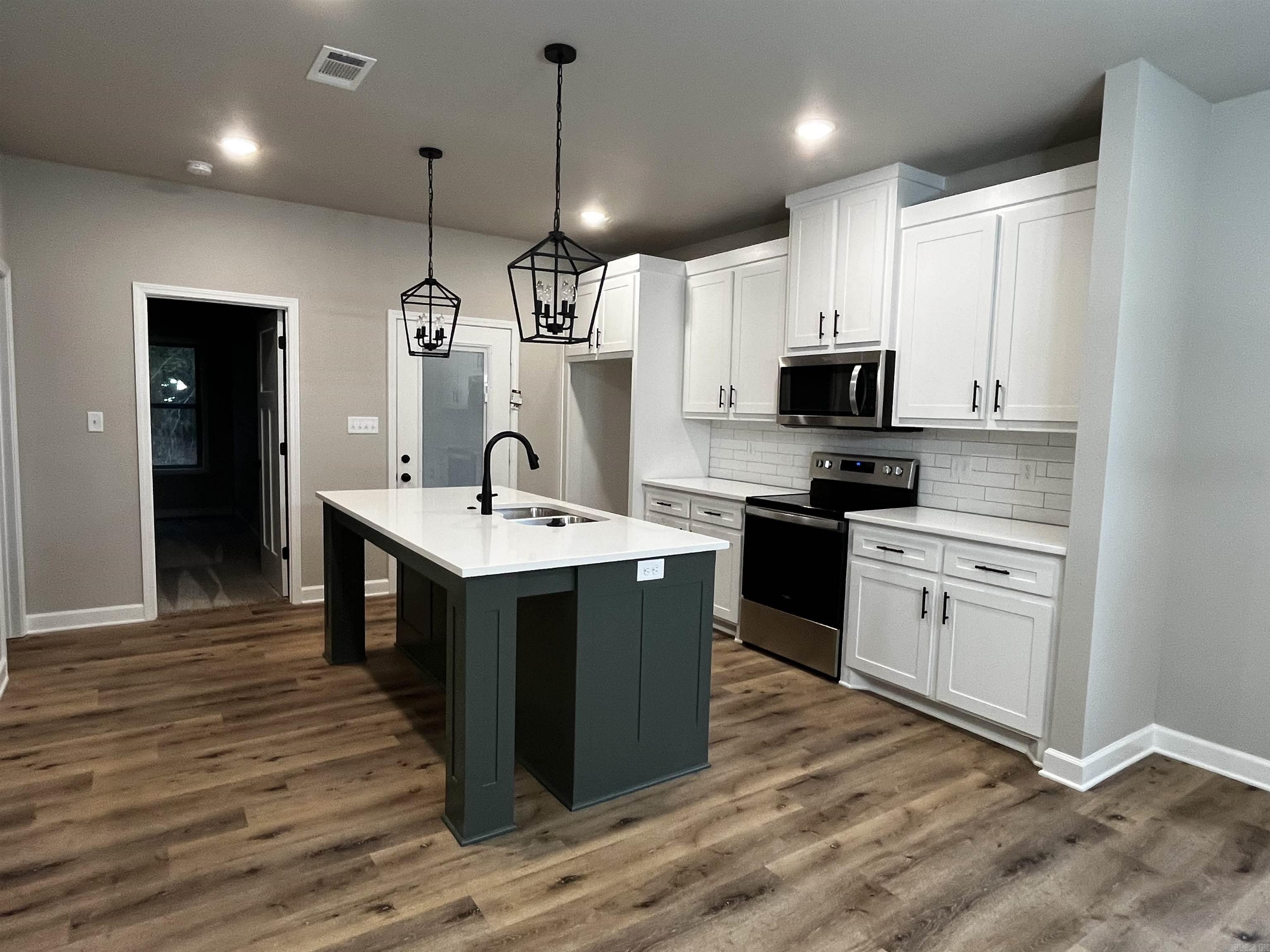 Oak Creek Village - Residential