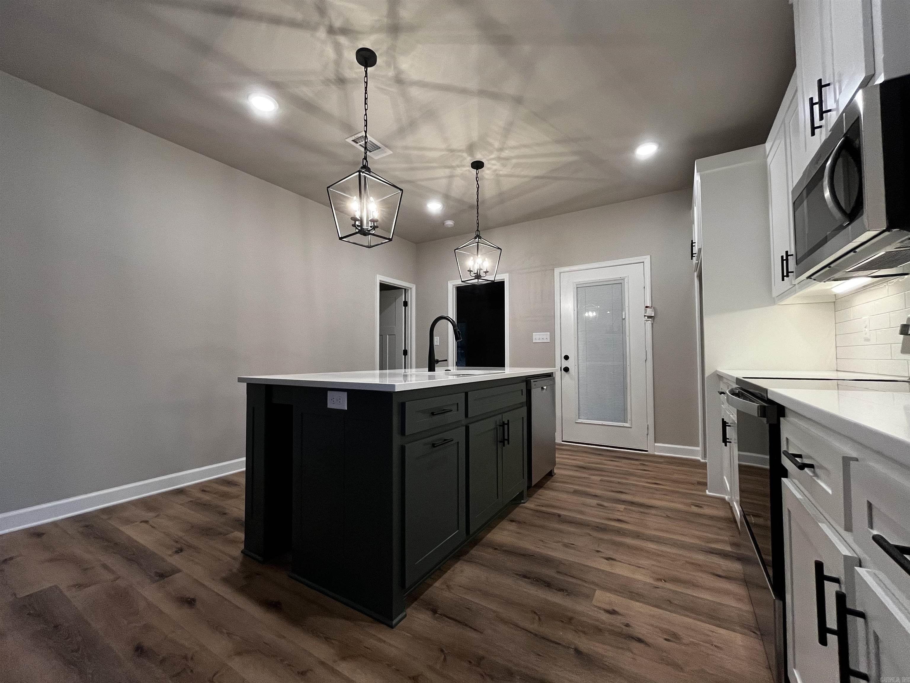 Oak Creek Village - Residential