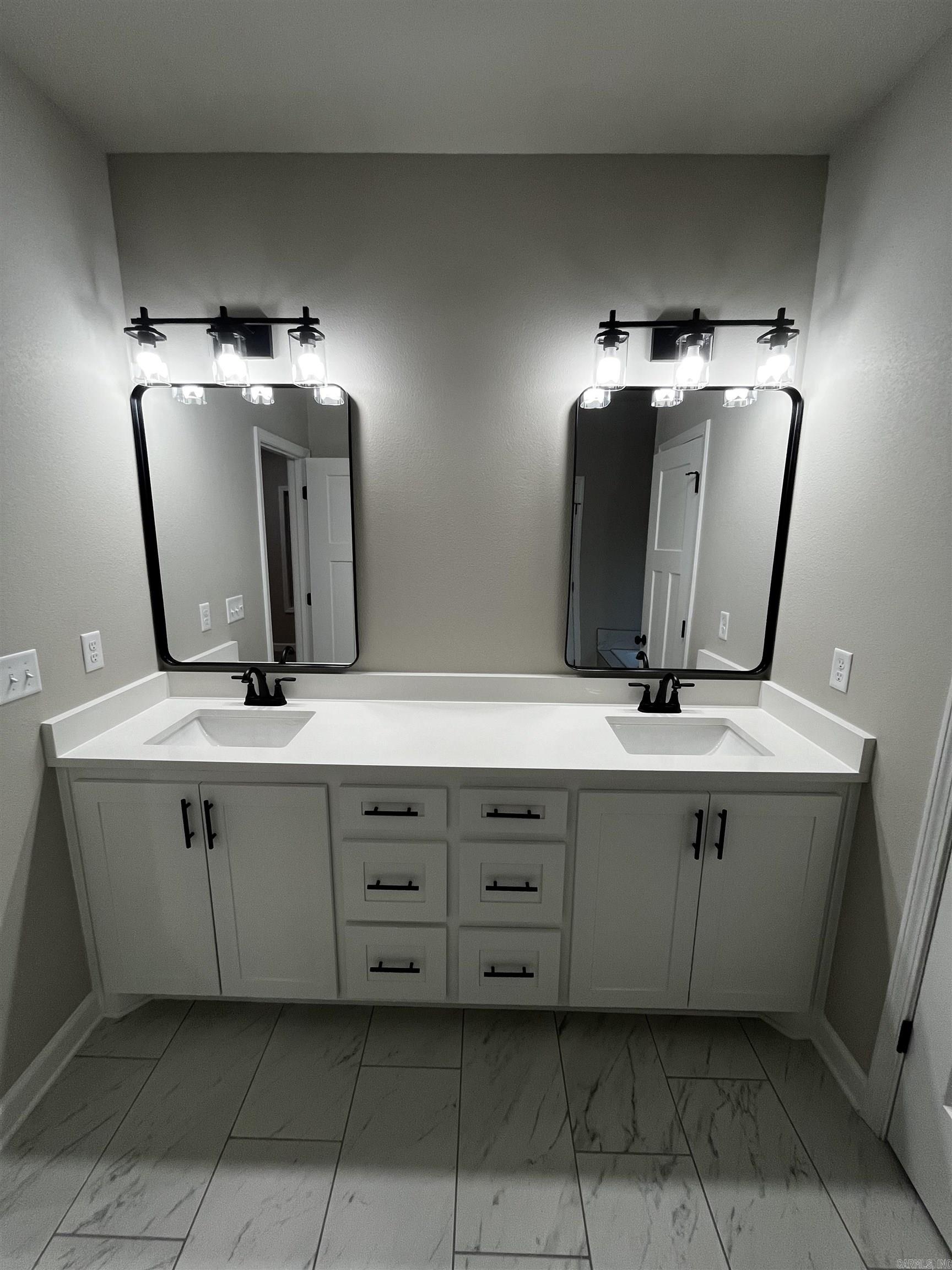 Oak Creek Village - Residential