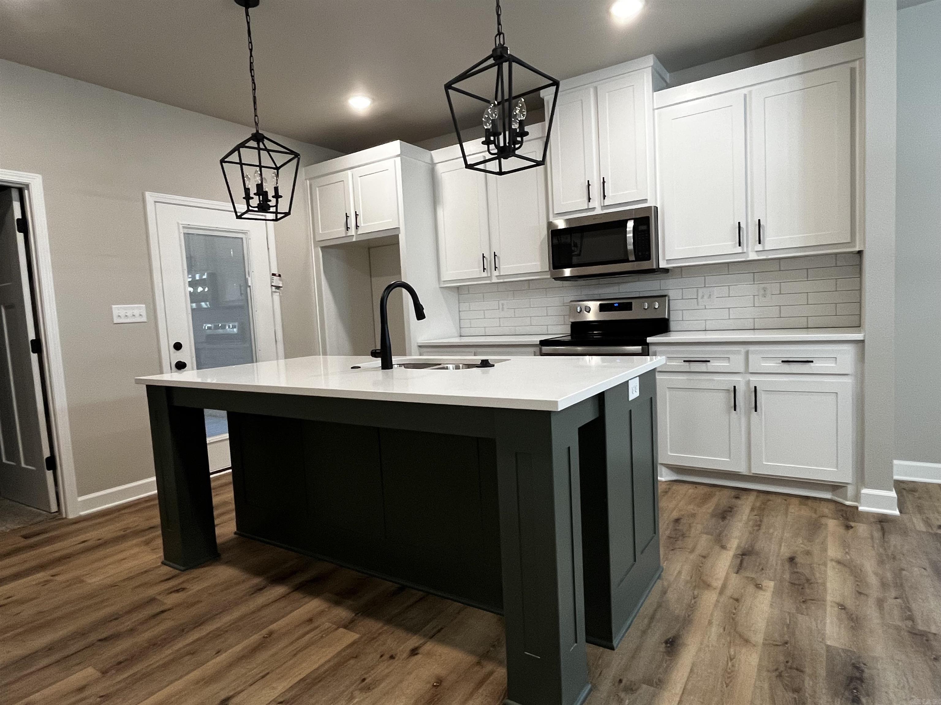 Oak Creek Village - Residential