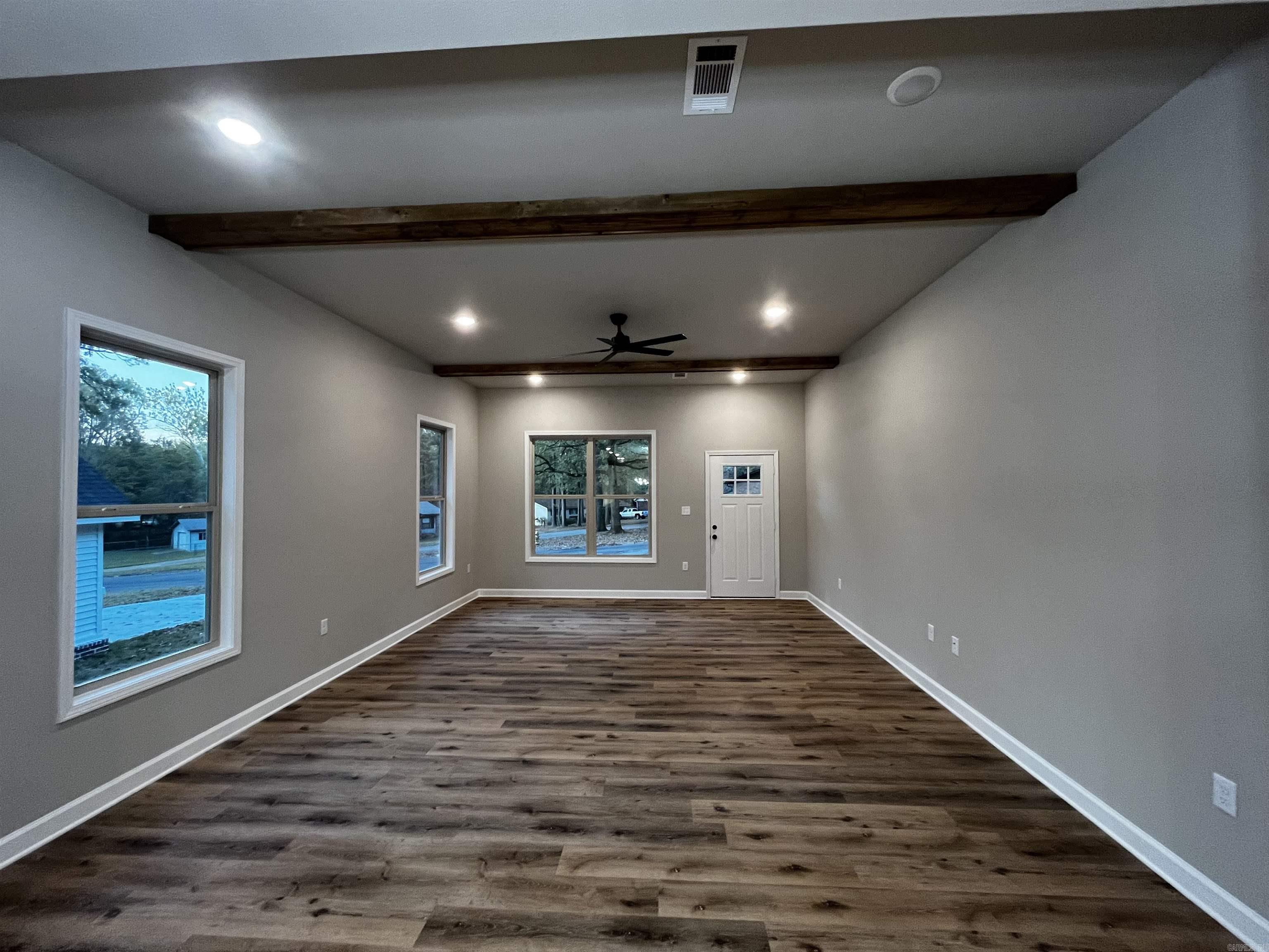 Oak Creek Village - Residential