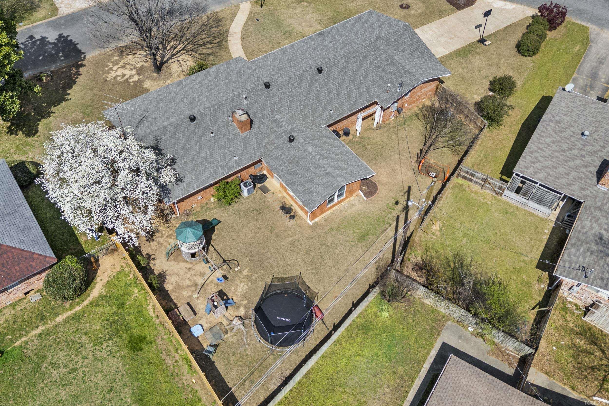 LAMBERT TERRACE - Residential