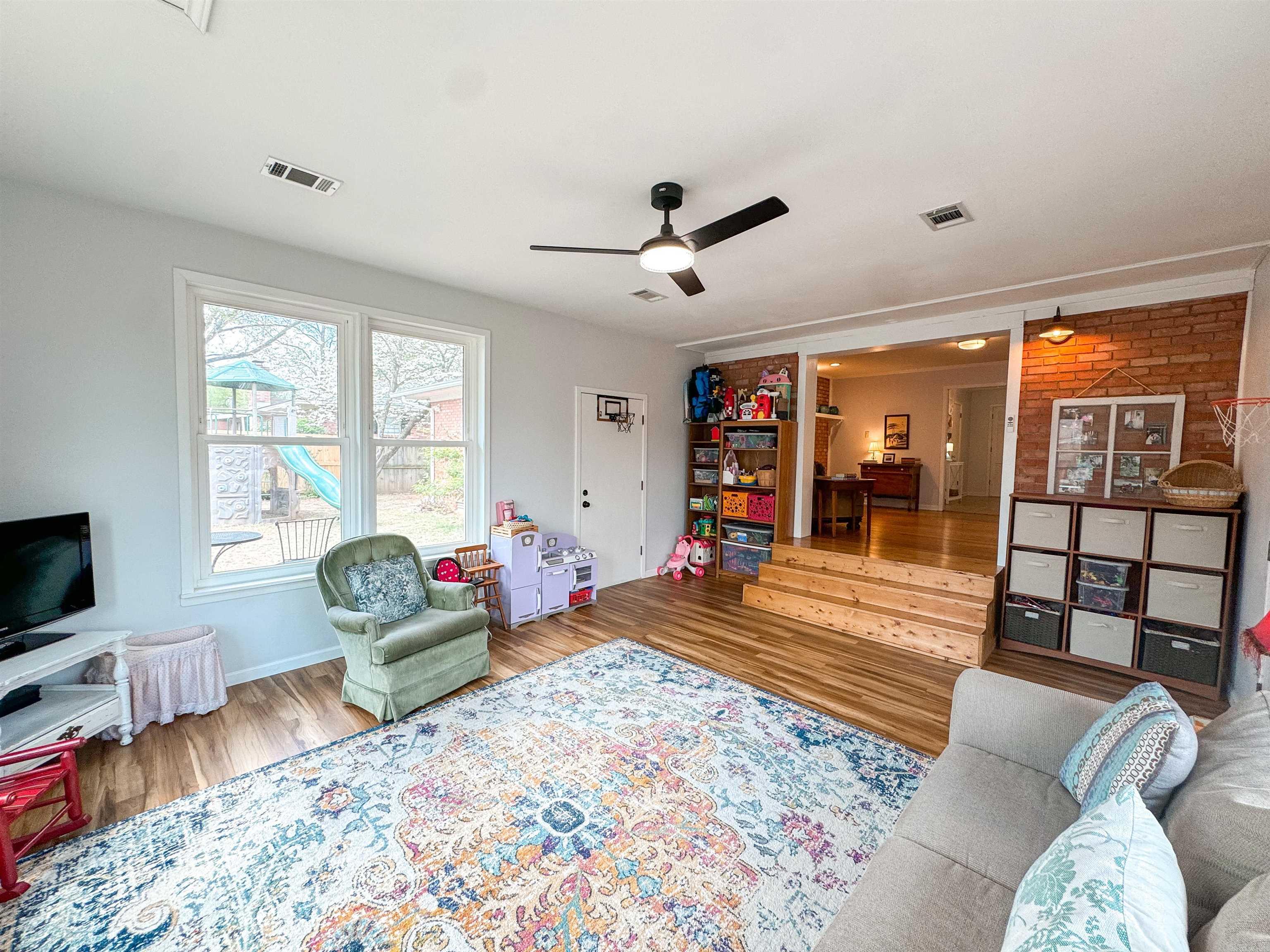 LAMBERT TERRACE - Residential