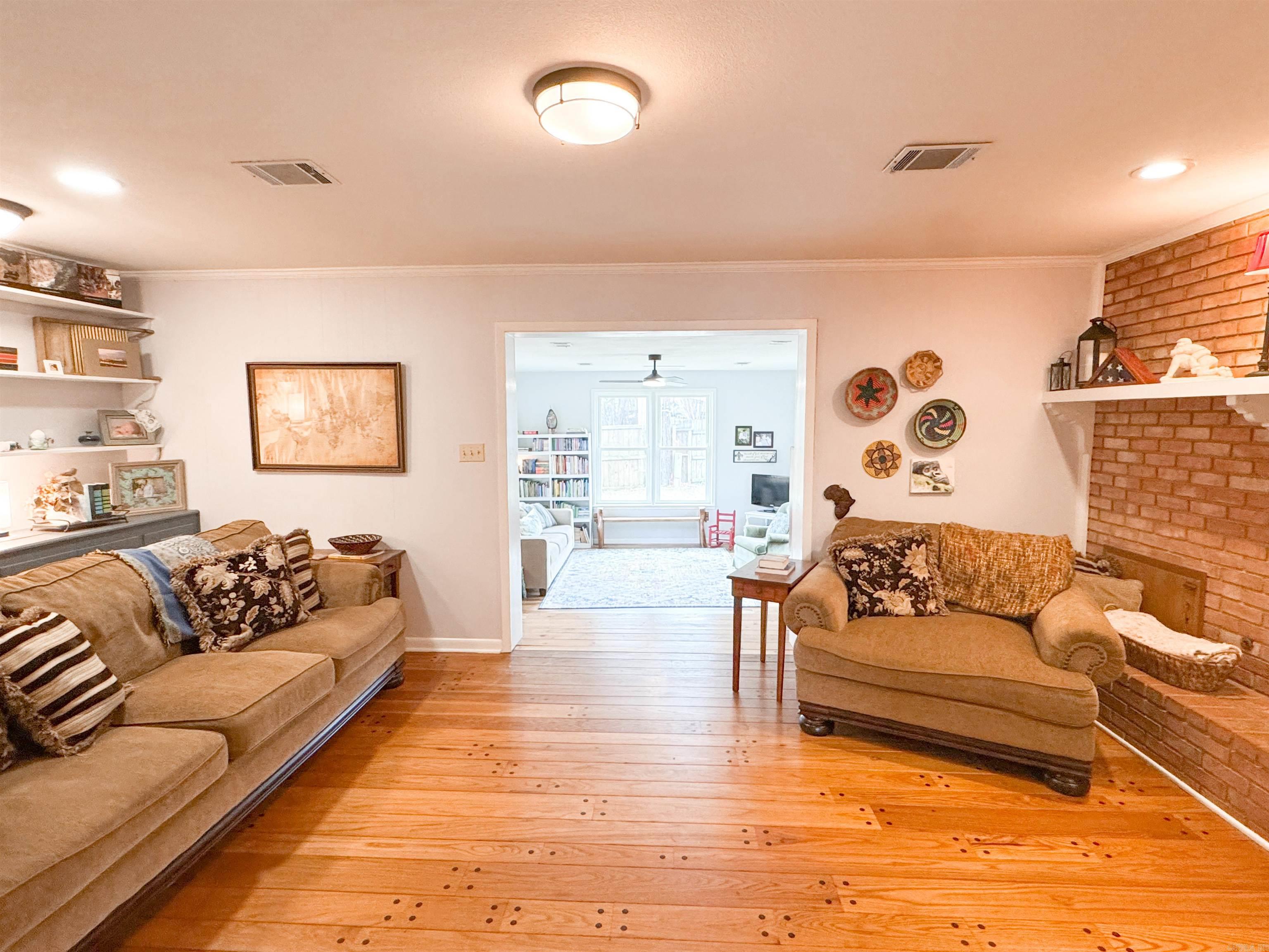 LAMBERT TERRACE - Residential