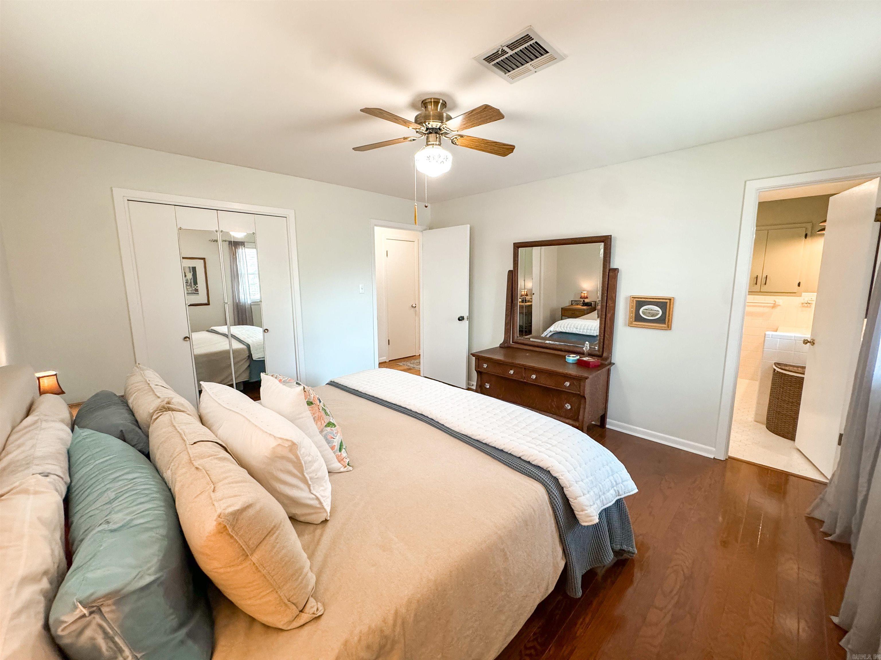 LAMBERT TERRACE - Residential