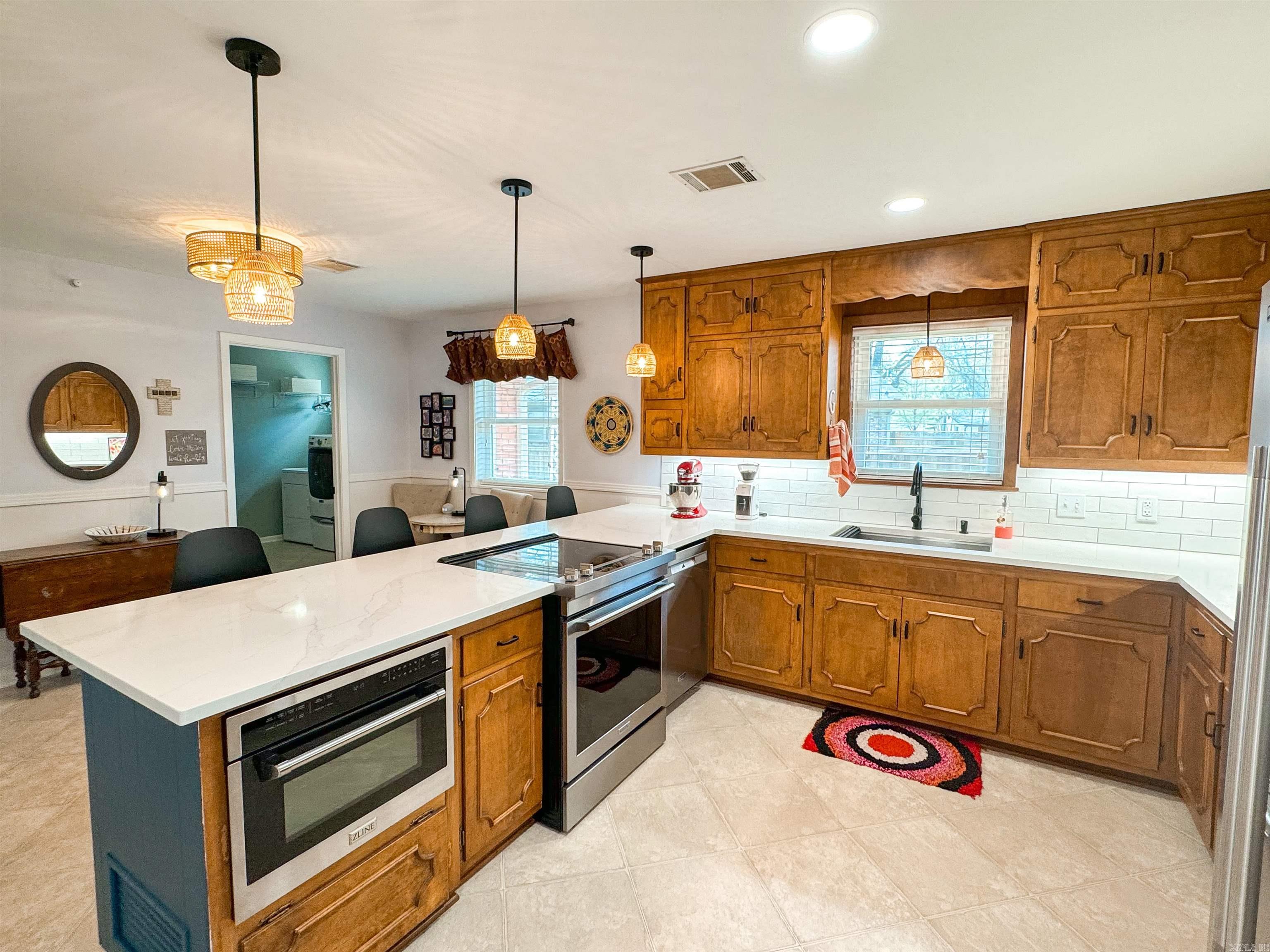 LAMBERT TERRACE - Residential