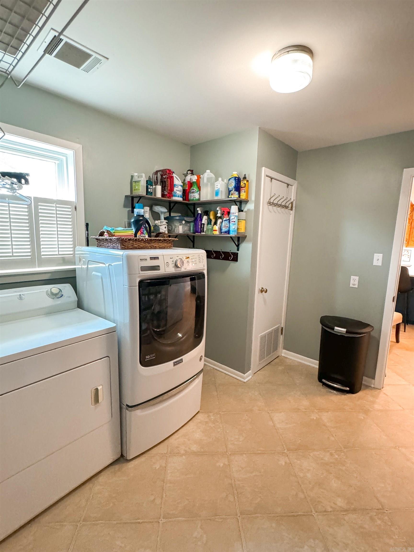 LAMBERT TERRACE - Residential