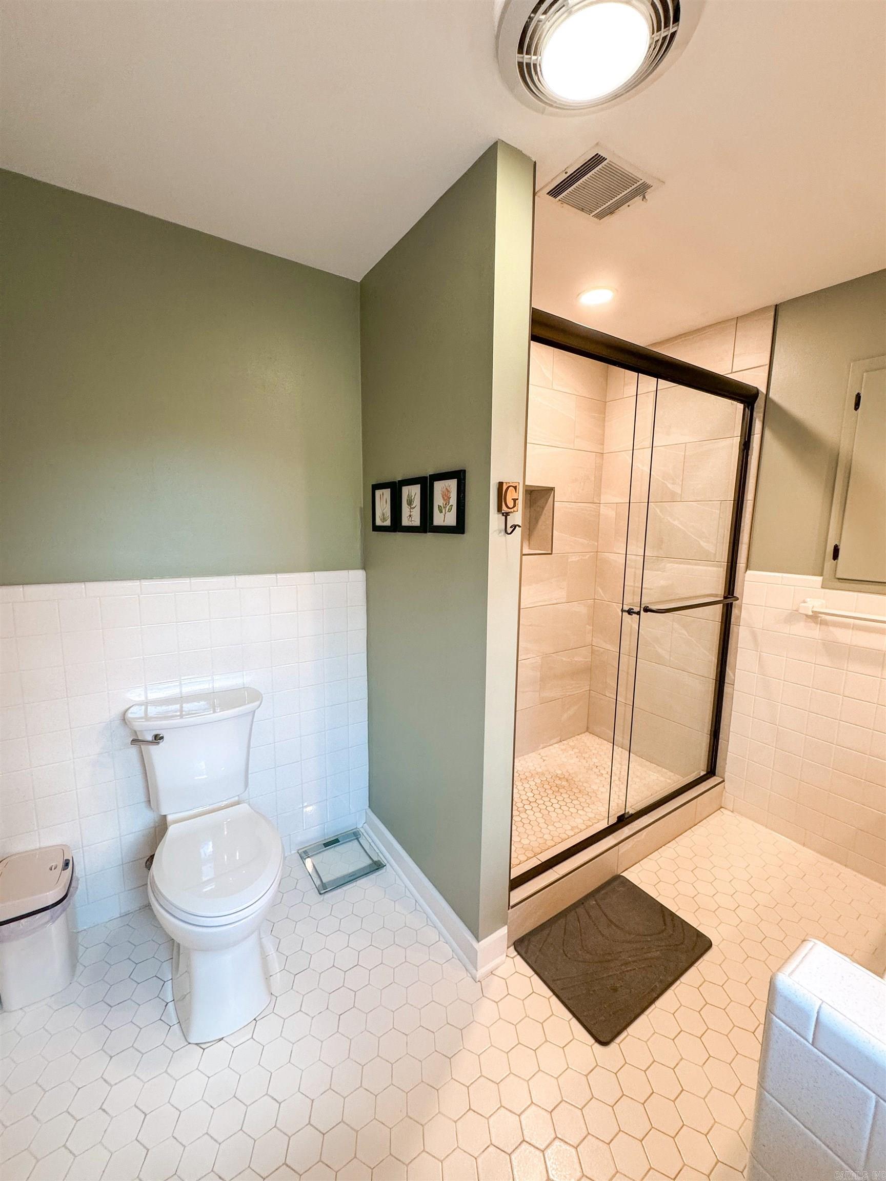 LAMBERT TERRACE - Residential