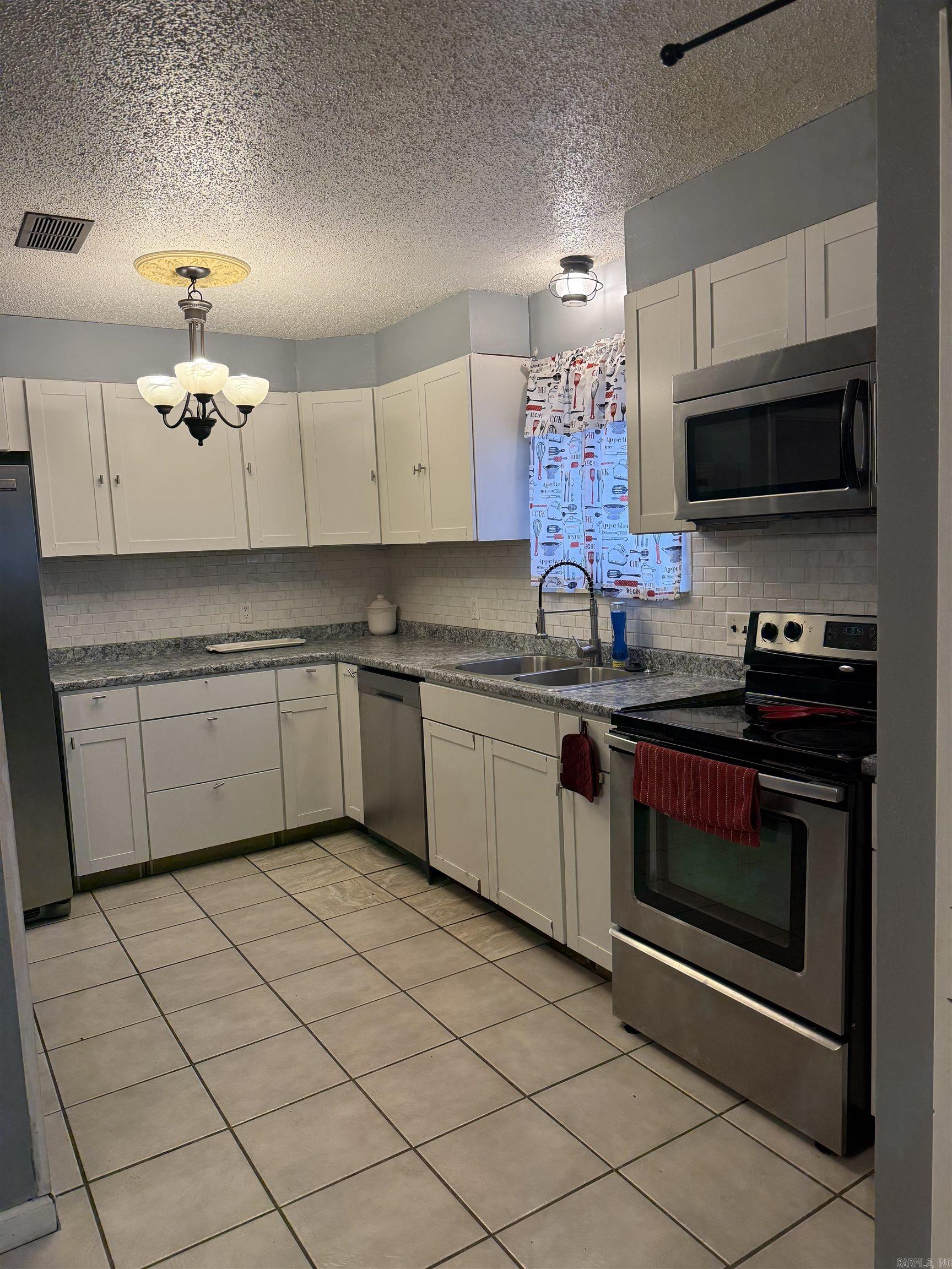 WESTERN CHAPEL ADD - Residential