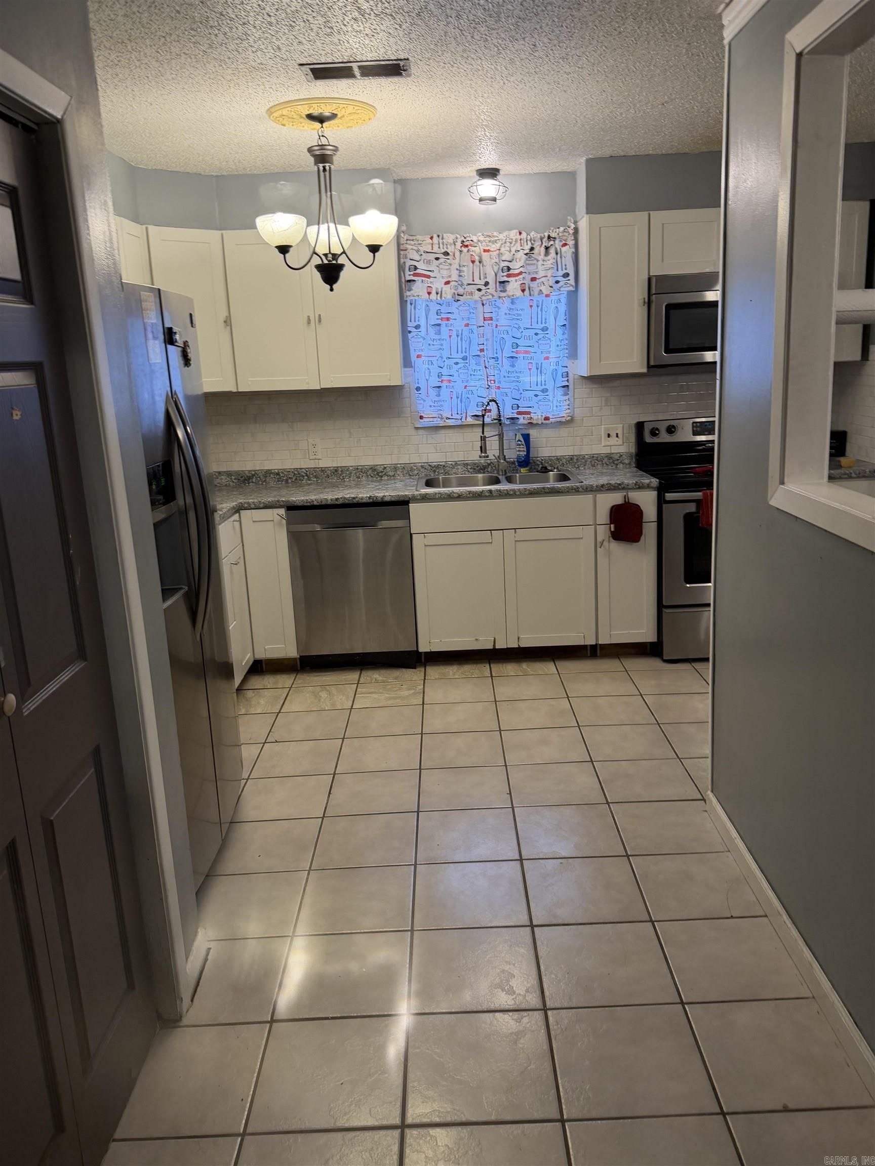 WESTERN CHAPEL ADD - Residential