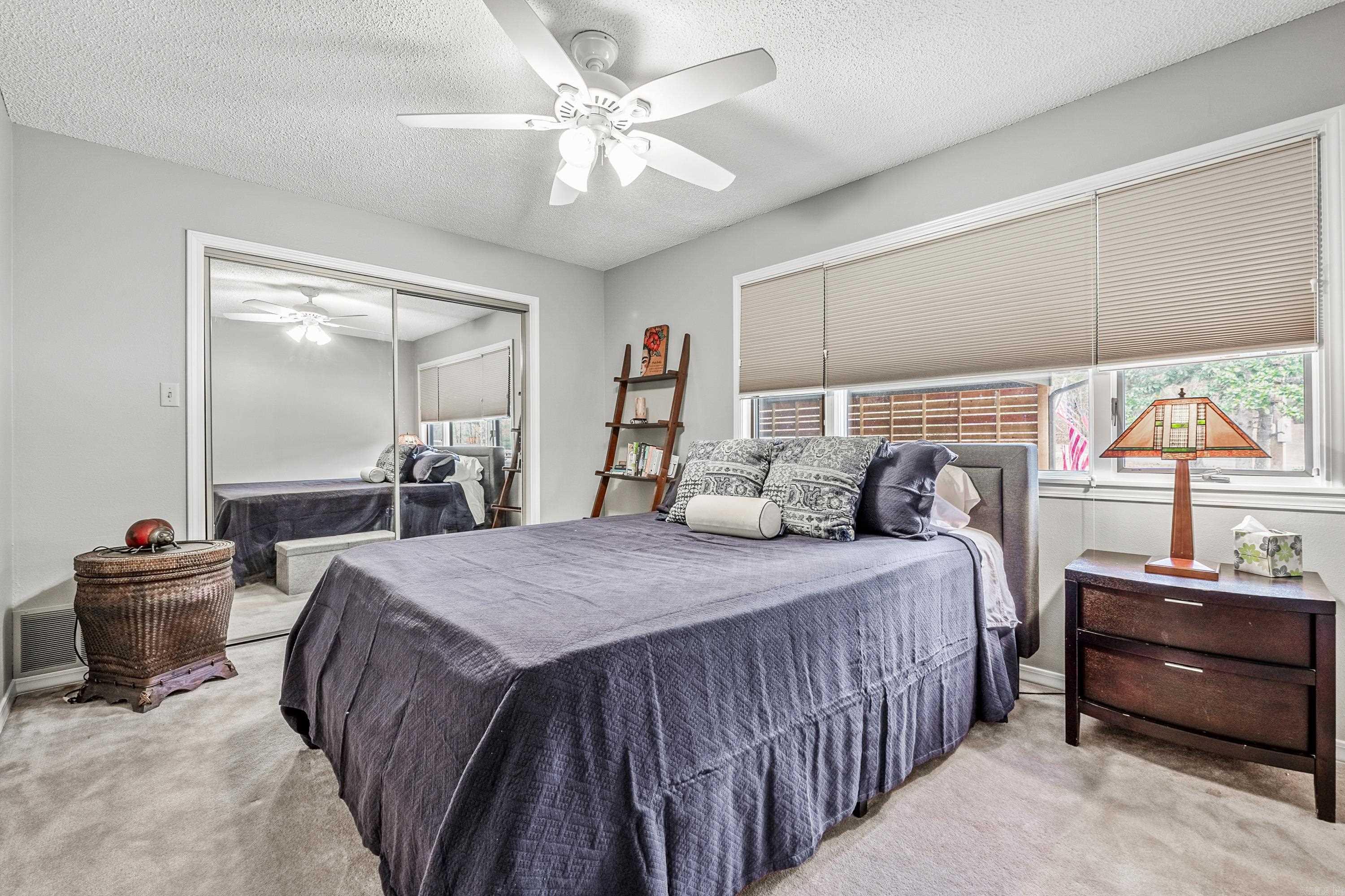 HAMILTON HILLS - Residential