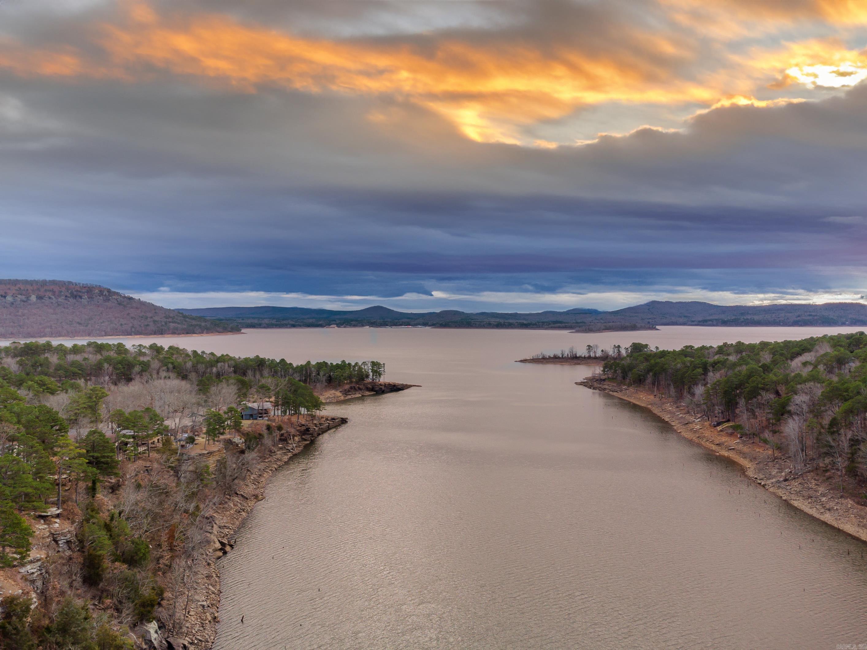 HAMILTON HILLS - Residential