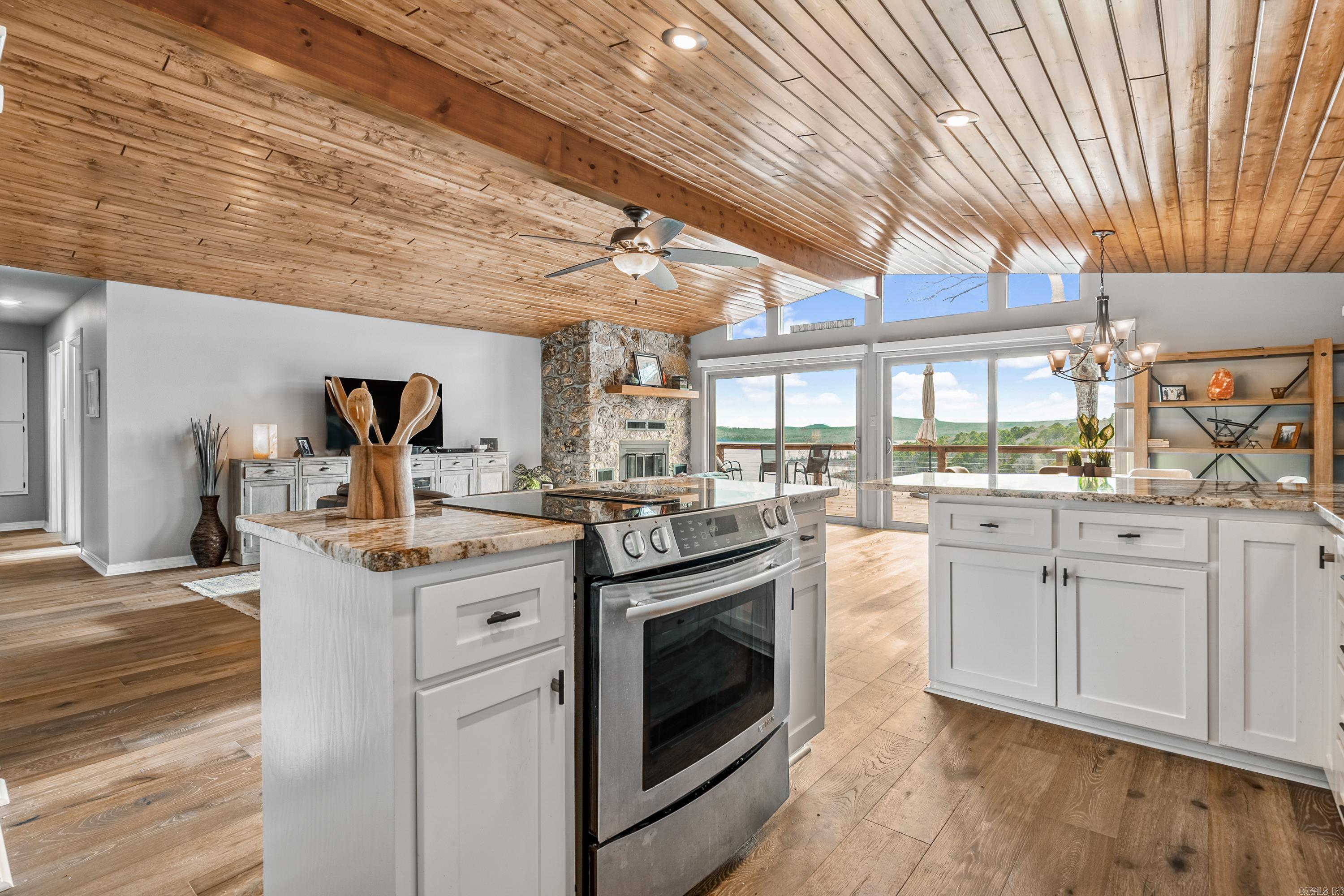 HAMILTON HILLS - Residential