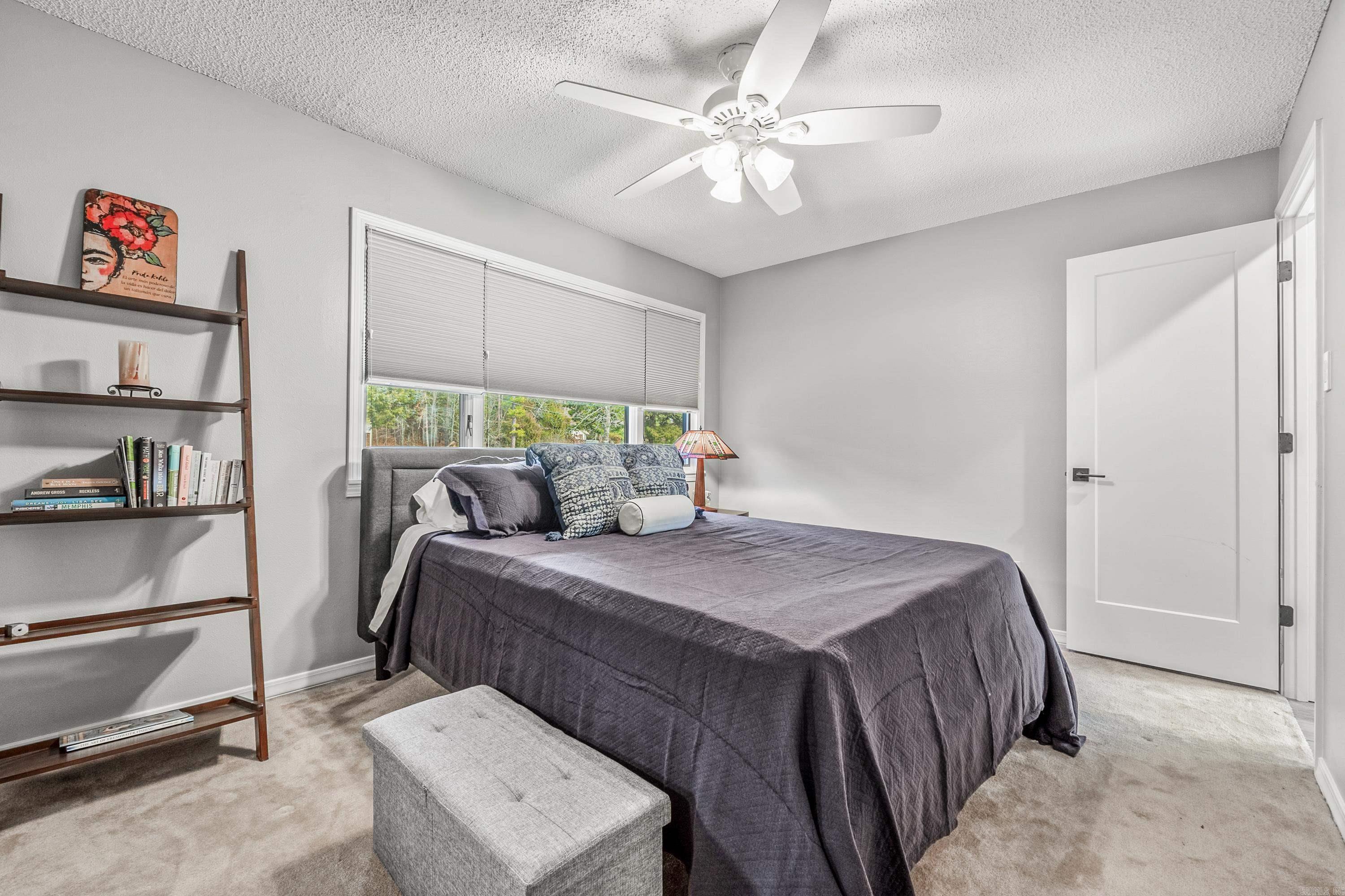 HAMILTON HILLS - Residential