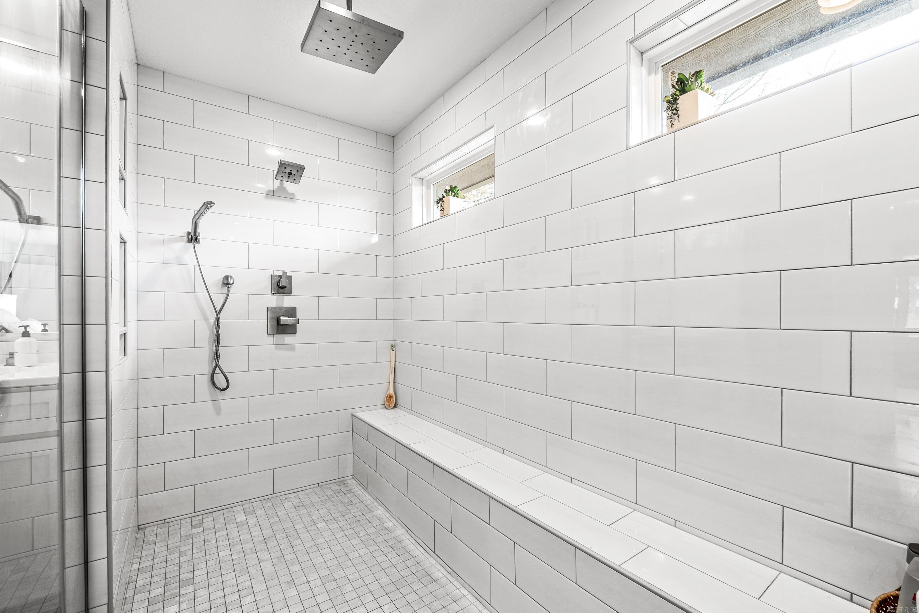 HAMILTON HILLS - Residential