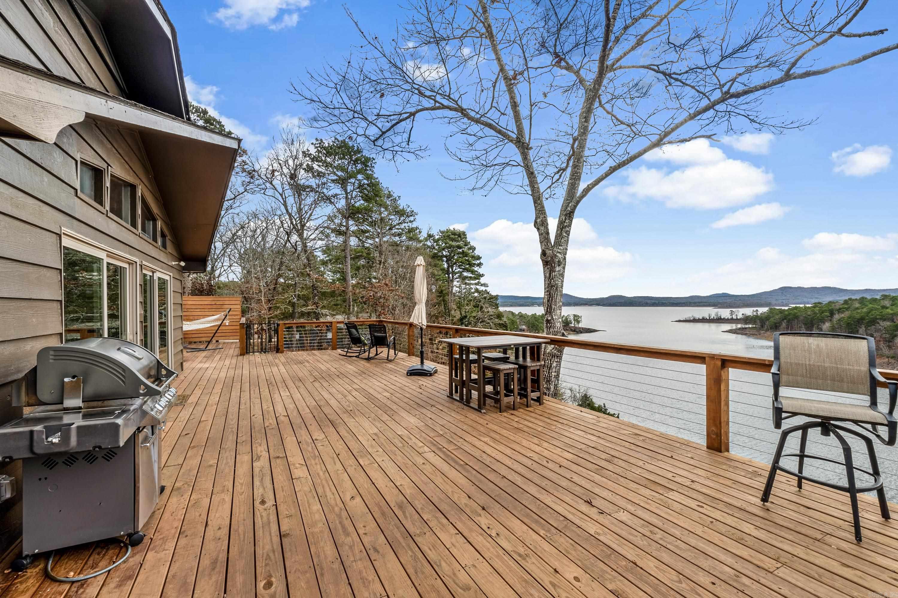 HAMILTON HILLS - Residential