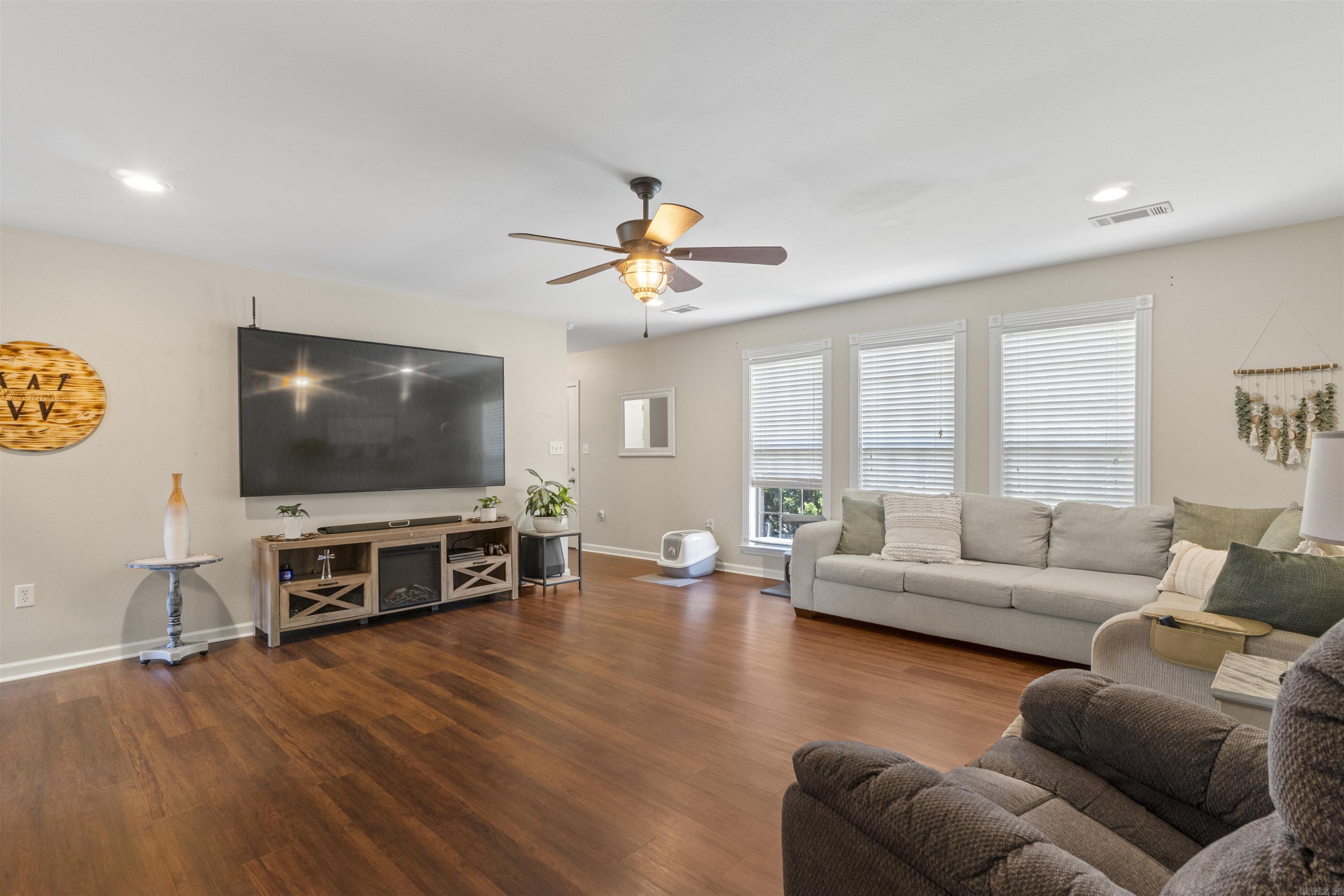 NORTHWOODS - Residential