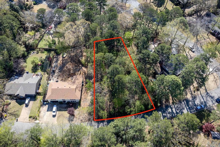 LOT IN ROBINWOOD. One of the last remaining lots in the Robinwood addition. A very good size lot to build a wonderful home. Located on a quiet street. Lot has a slight slope and plenty of room to build.