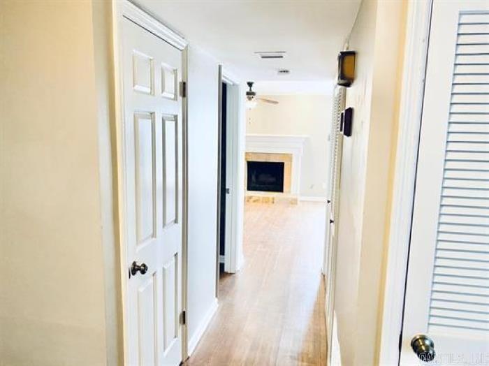 ANDOVER SQUARE - Residential