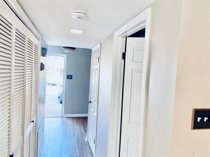 ANDOVER SQUARE - Residential