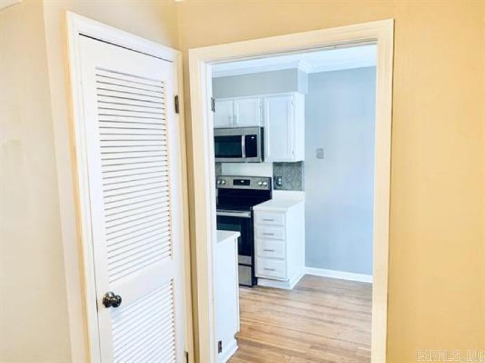 ANDOVER SQUARE - Residential