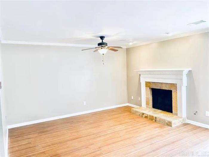 ANDOVER SQUARE - Residential