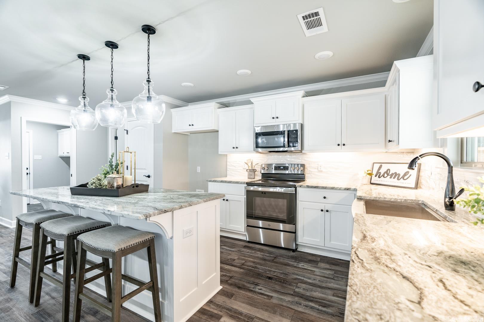 AUTUMN BROOKE - Residential