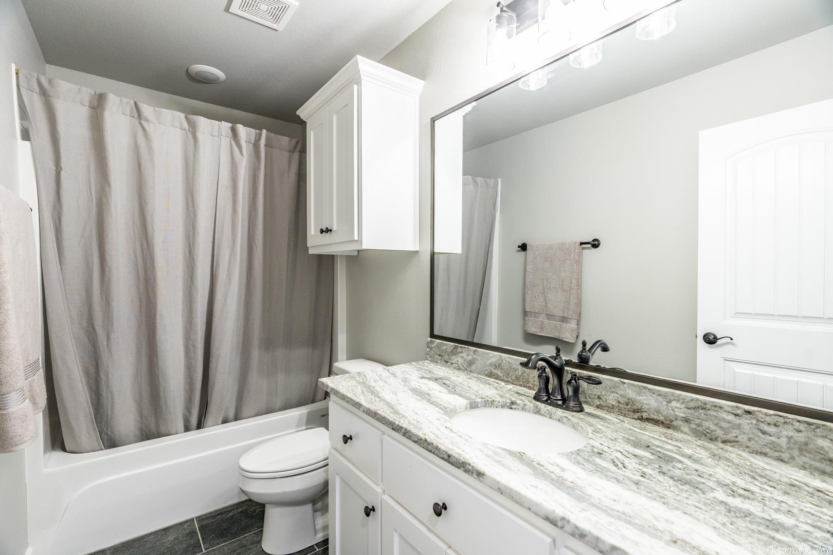 AUTUMN BROOKE - Residential