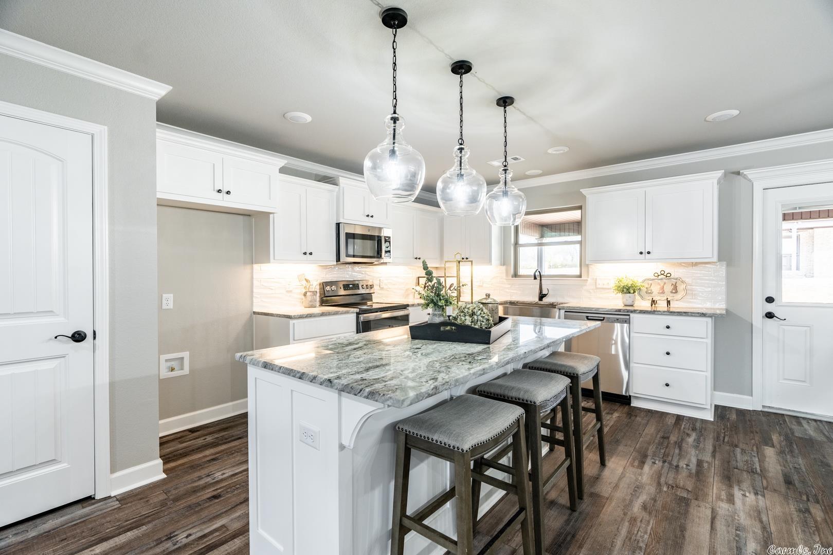 AUTUMN BROOKE - Residential