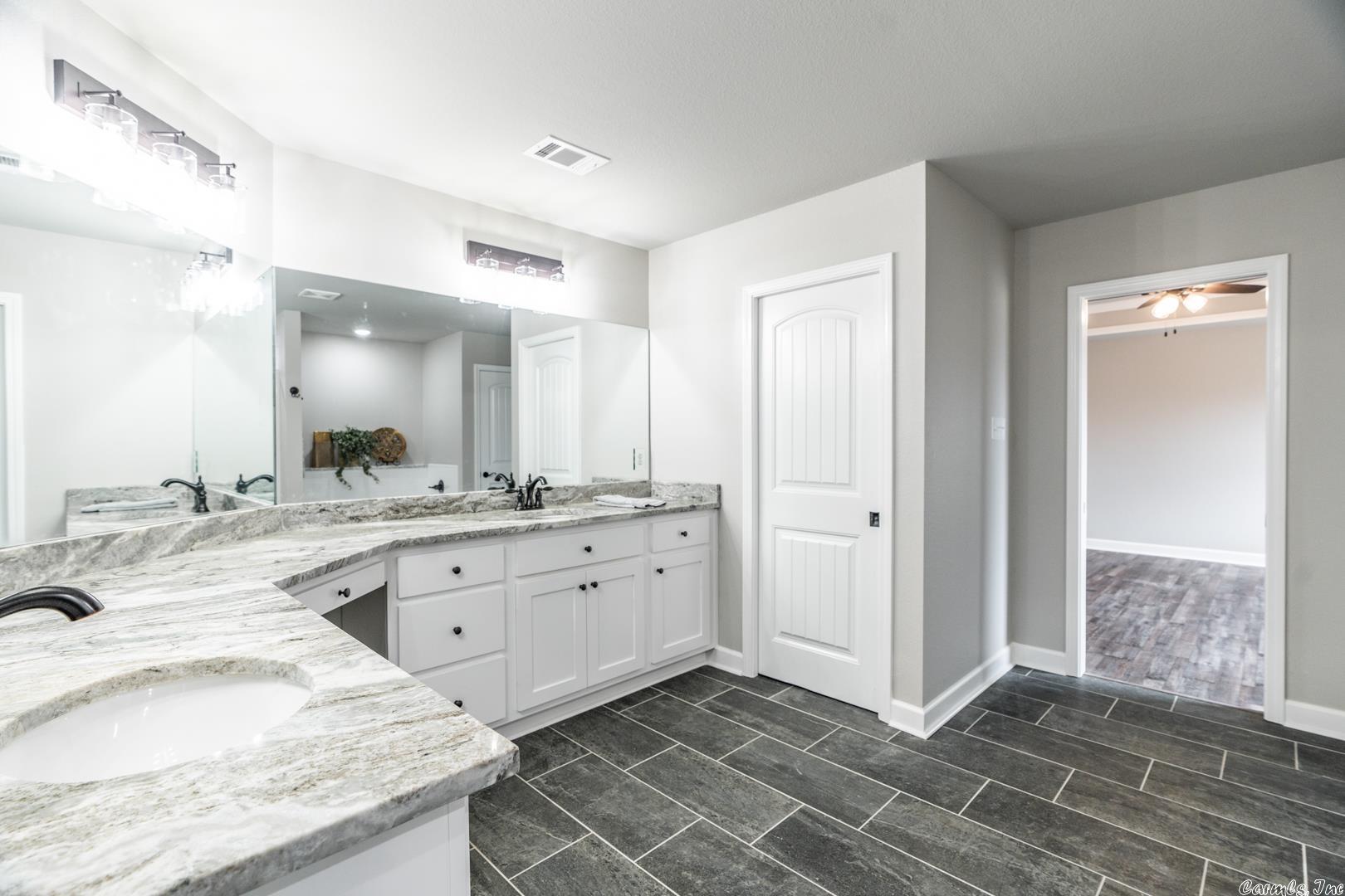 AUTUMN BROOKE - Residential