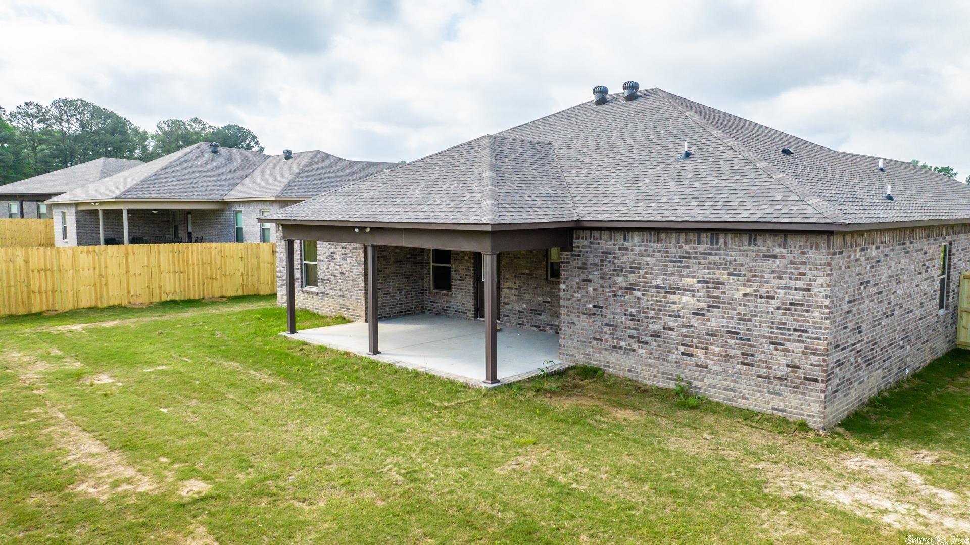 AUTUMN BROOKE - Residential