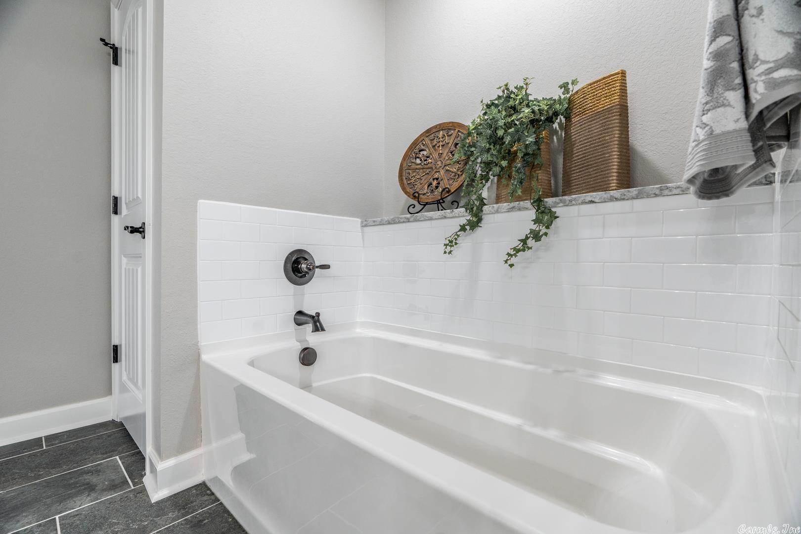 AUTUMN BROOKE - Residential