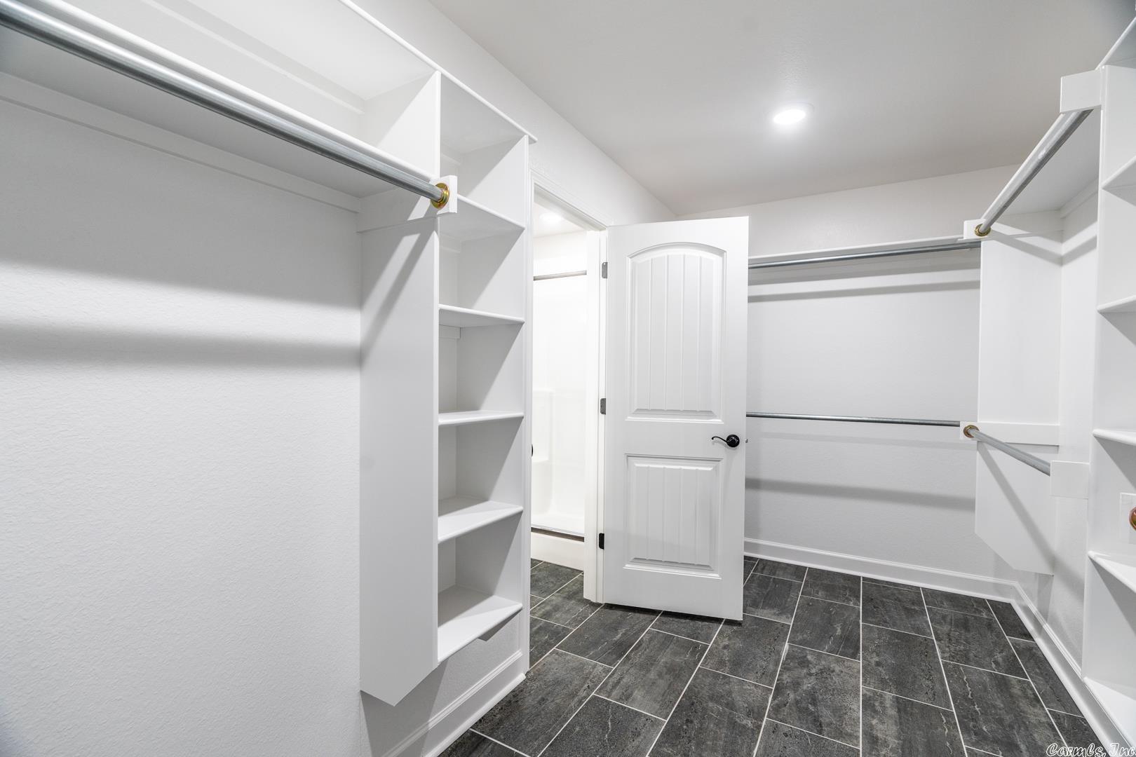 AUTUMN BROOKE - Residential