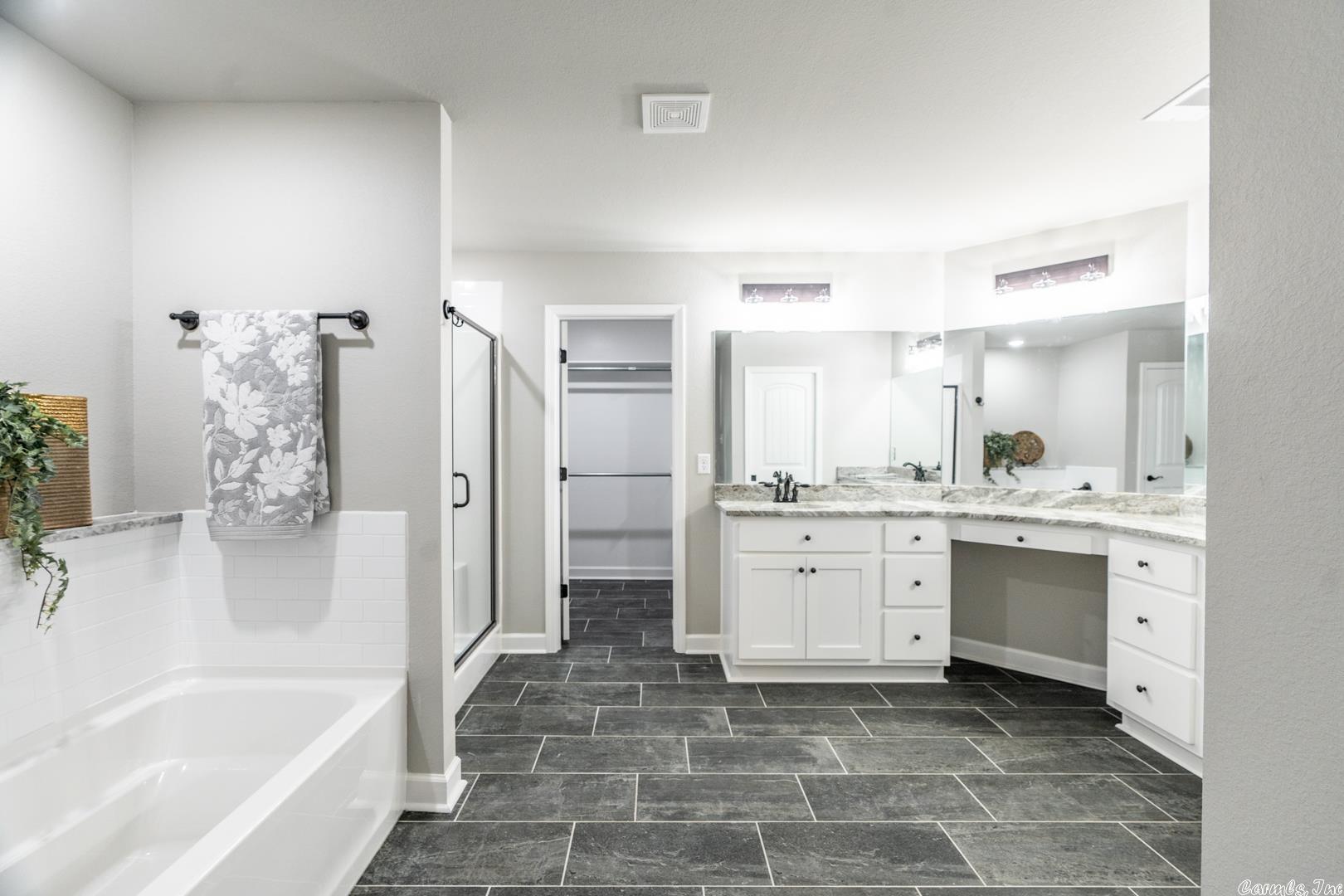 AUTUMN BROOKE - Residential