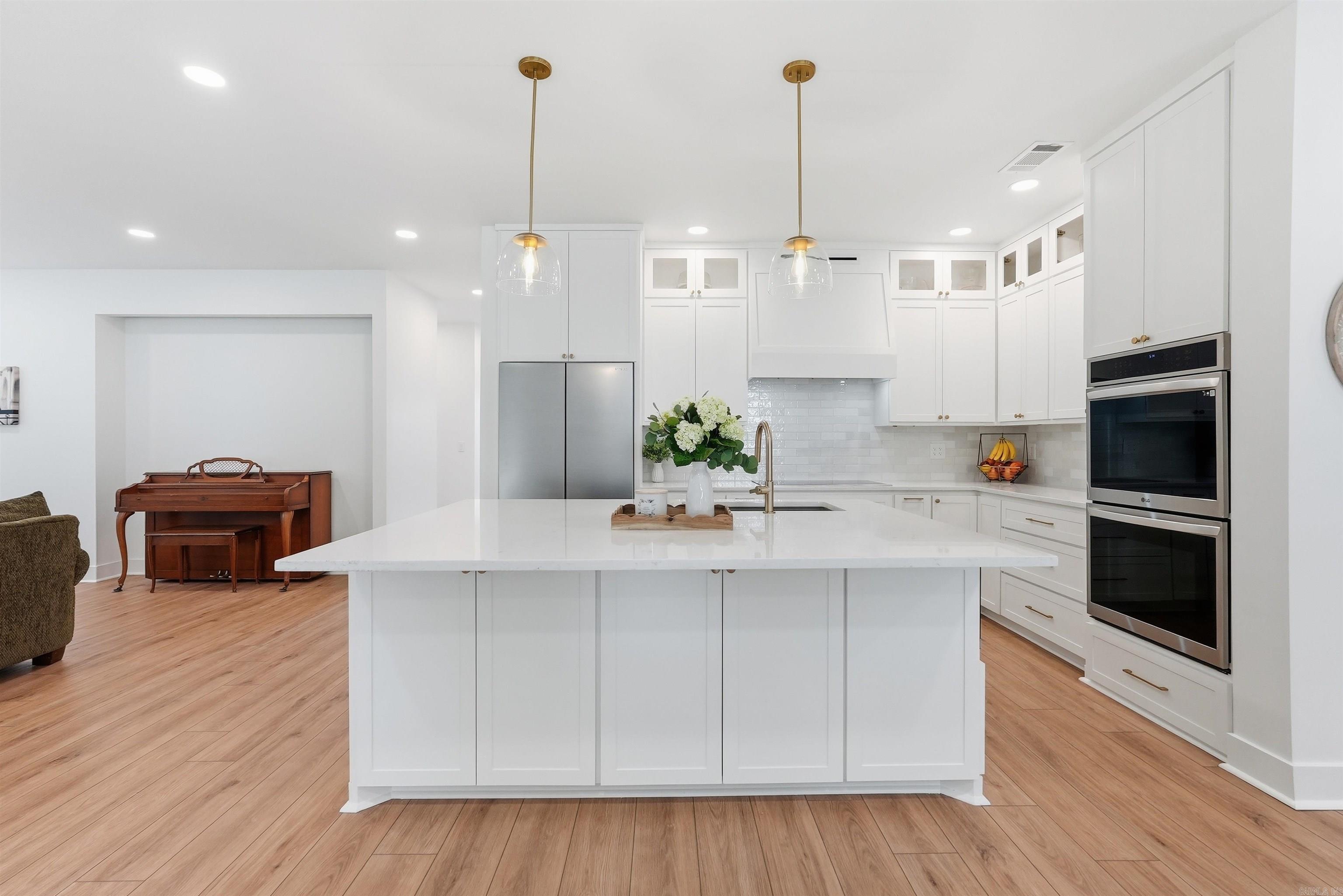 SAN VEST PROP - Residential