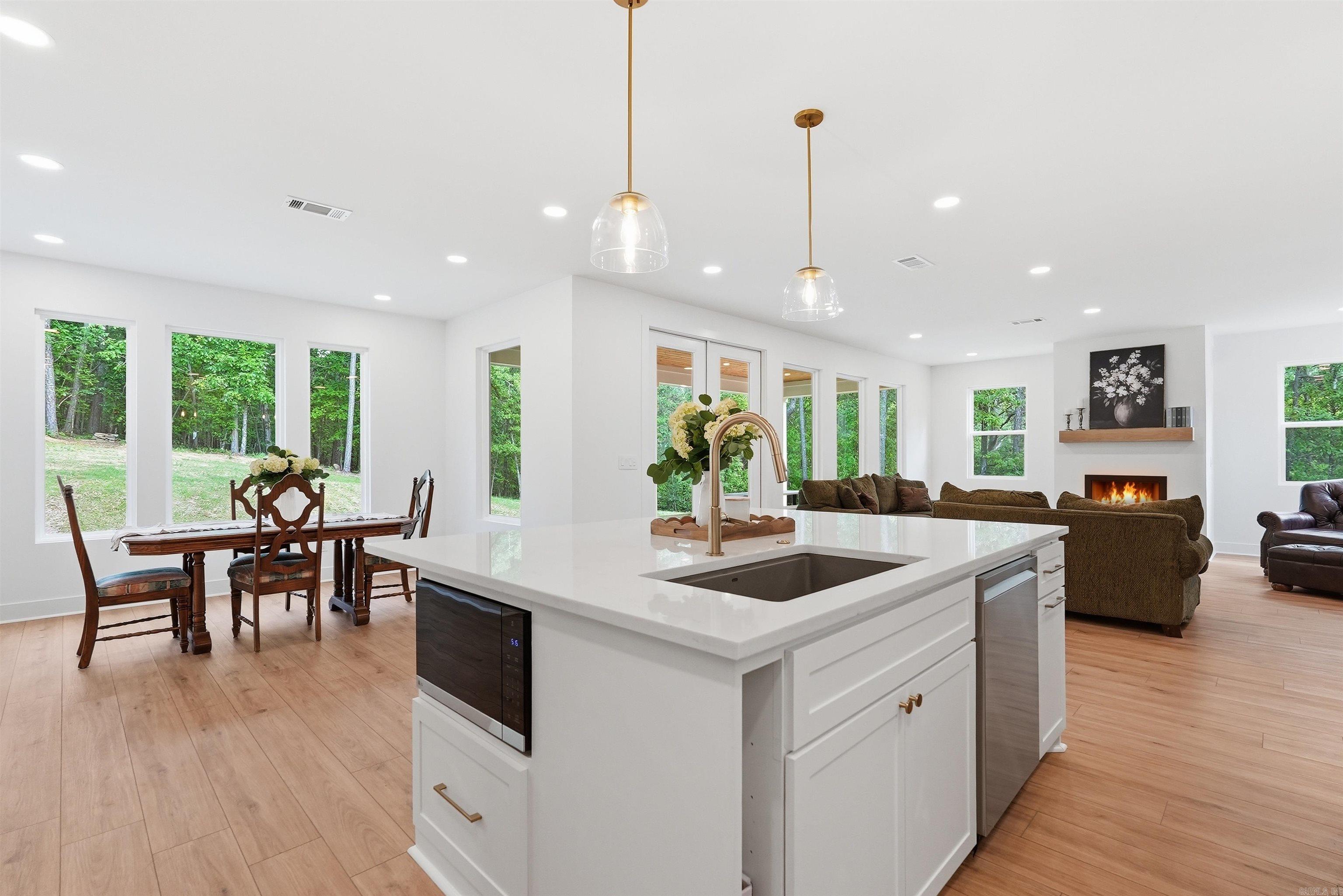 SAN VEST PROP - Residential