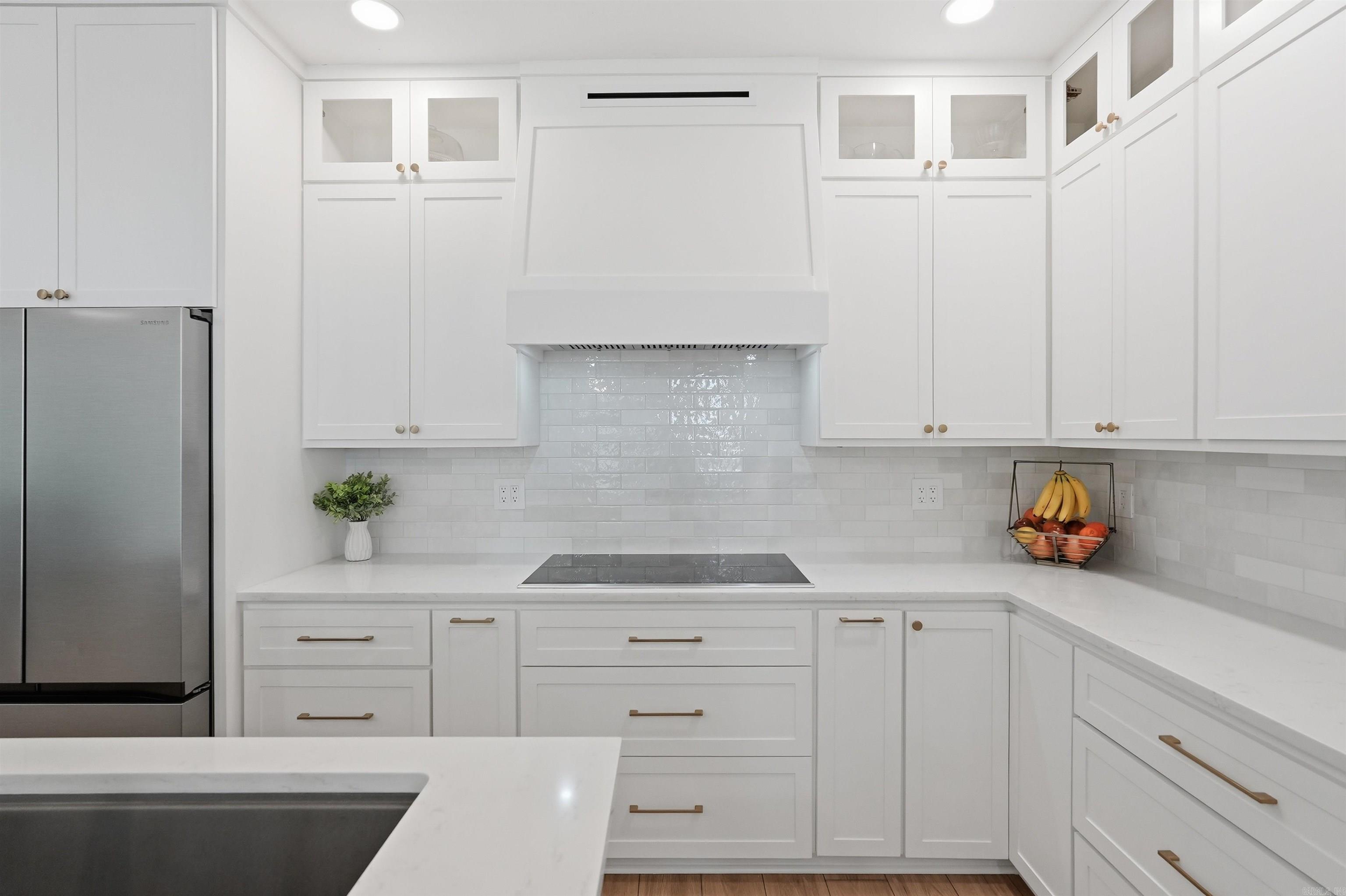 SAN VEST PROP - Residential