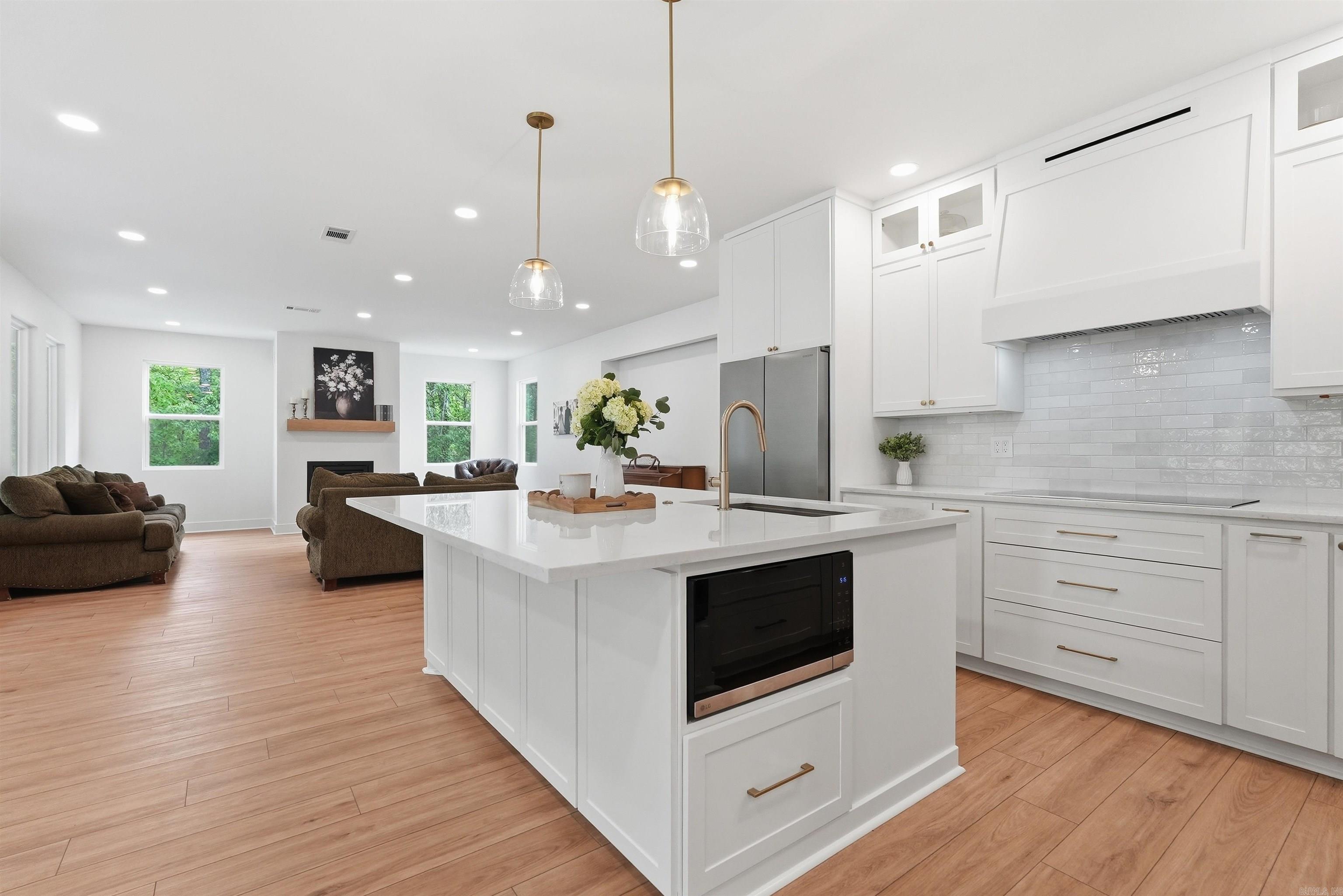 SAN VEST PROP - Residential